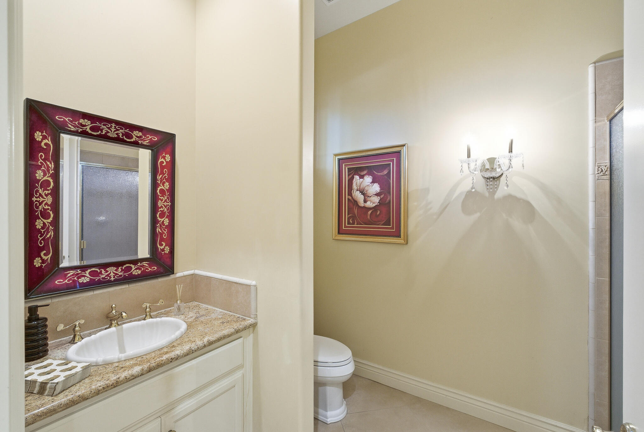 2135 SE Cottonwood Cir, Visalia, CA 93277