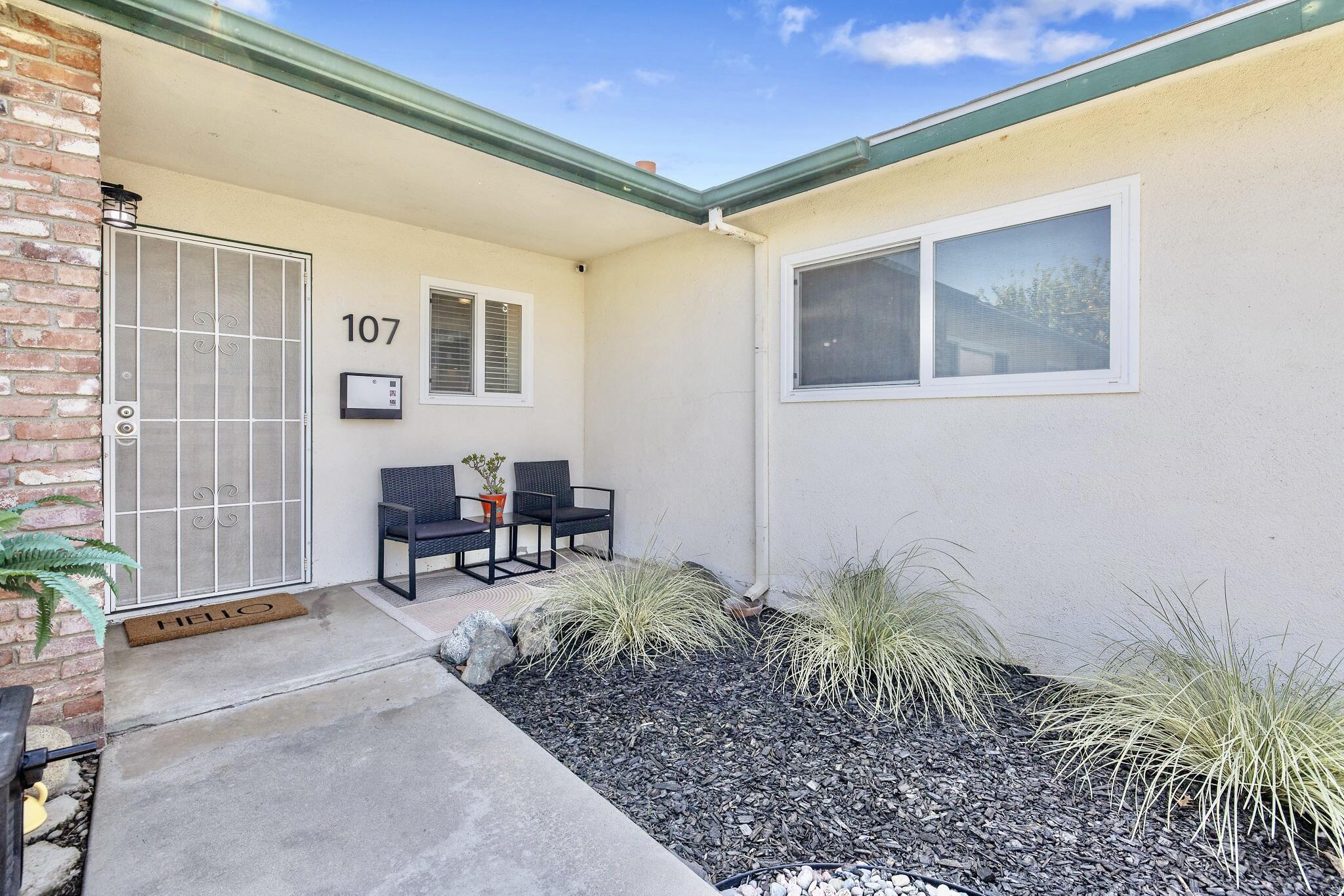 107 Ruth St, Exeter, CA 93221