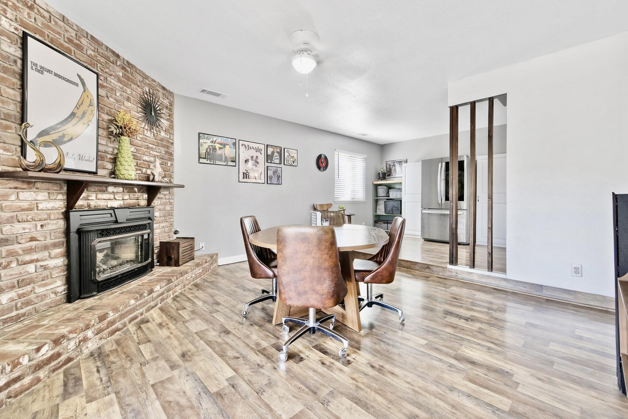 107 Ruth St, Exeter, CA 93221