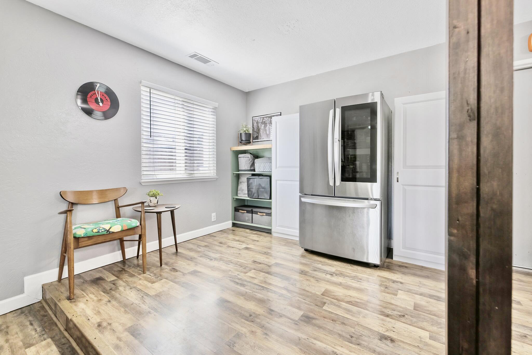 107 Ruth St, Exeter, CA 93221