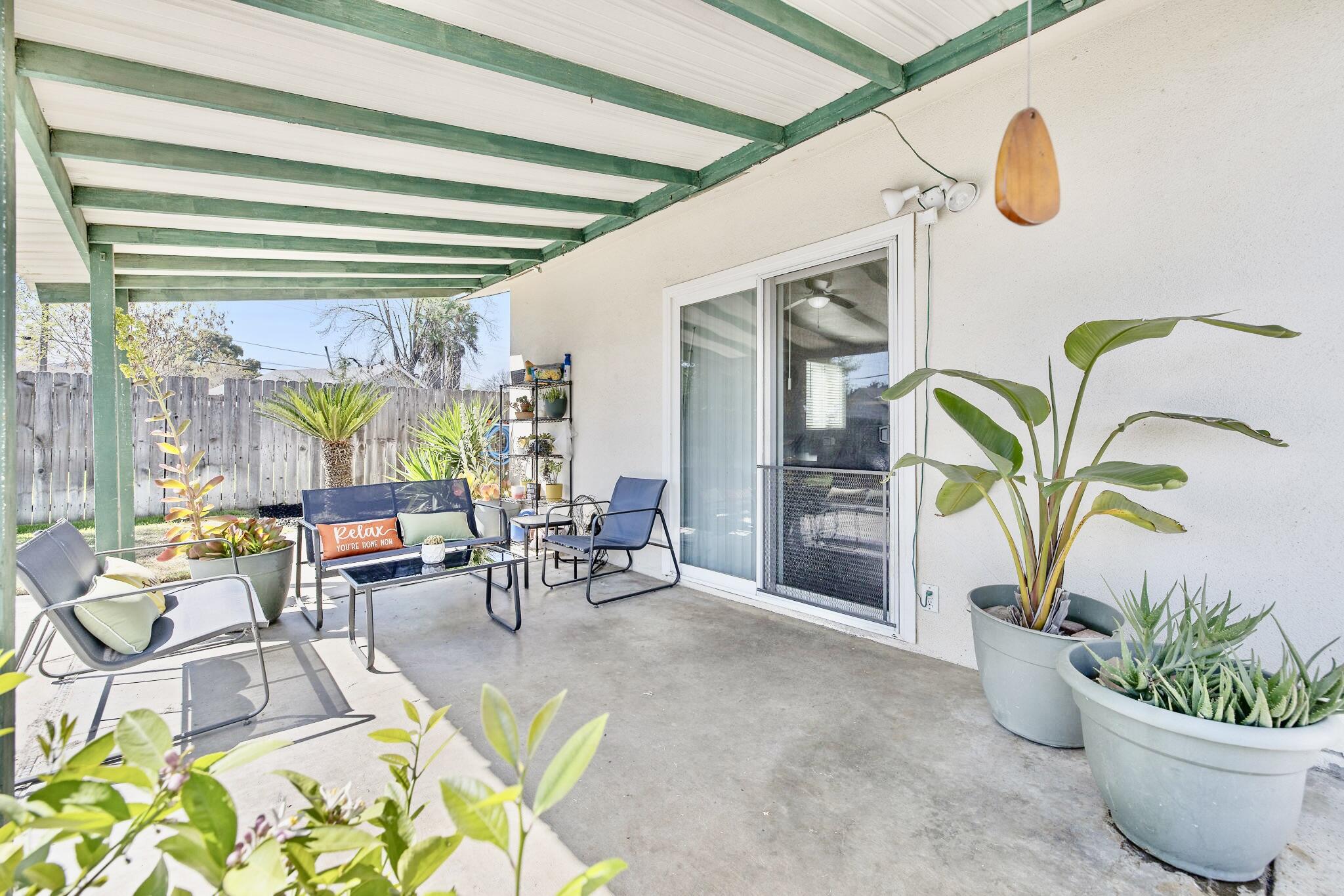 107 Ruth St, Exeter, CA 93221