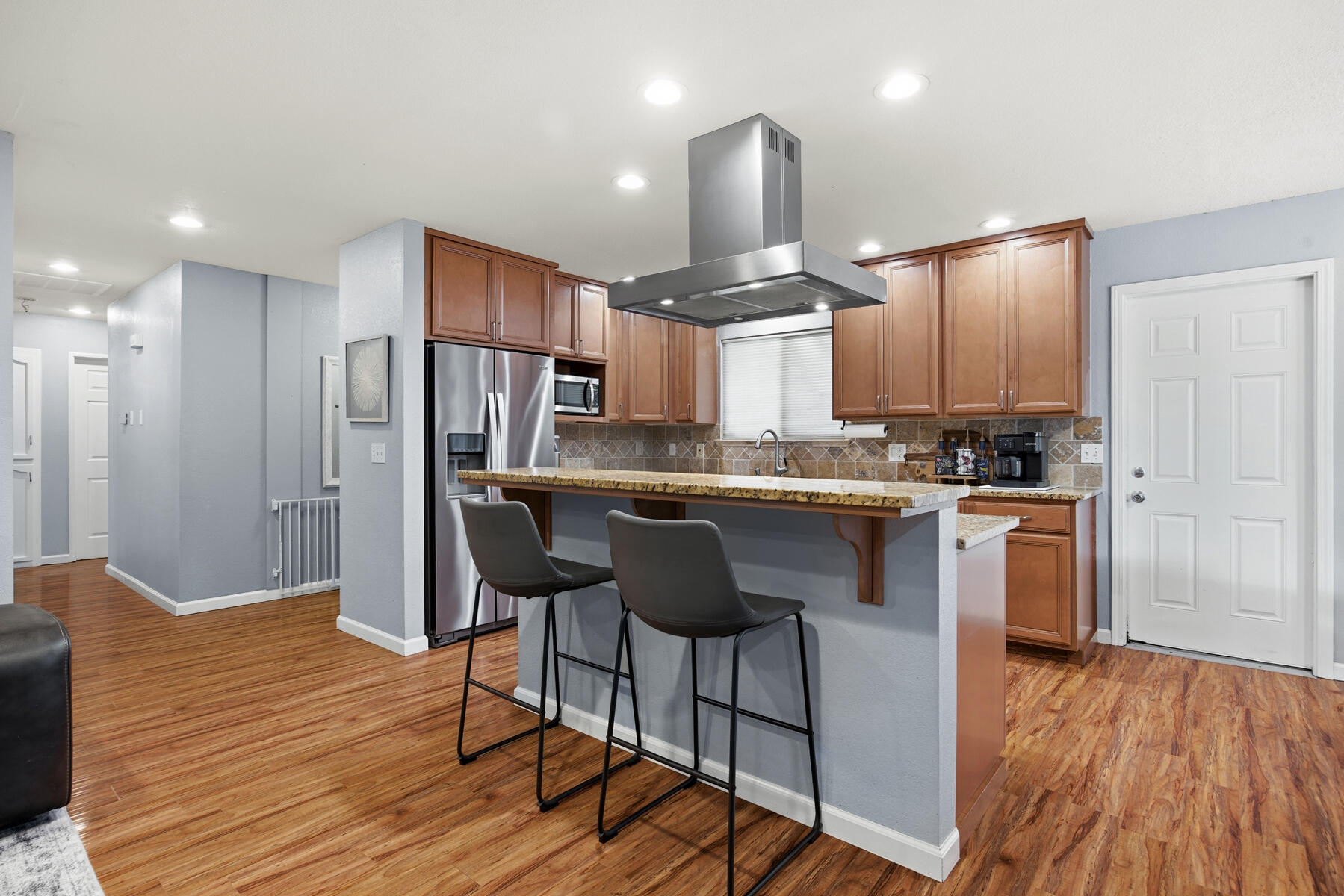 2221 S Akers St, Visalia, CA 93277