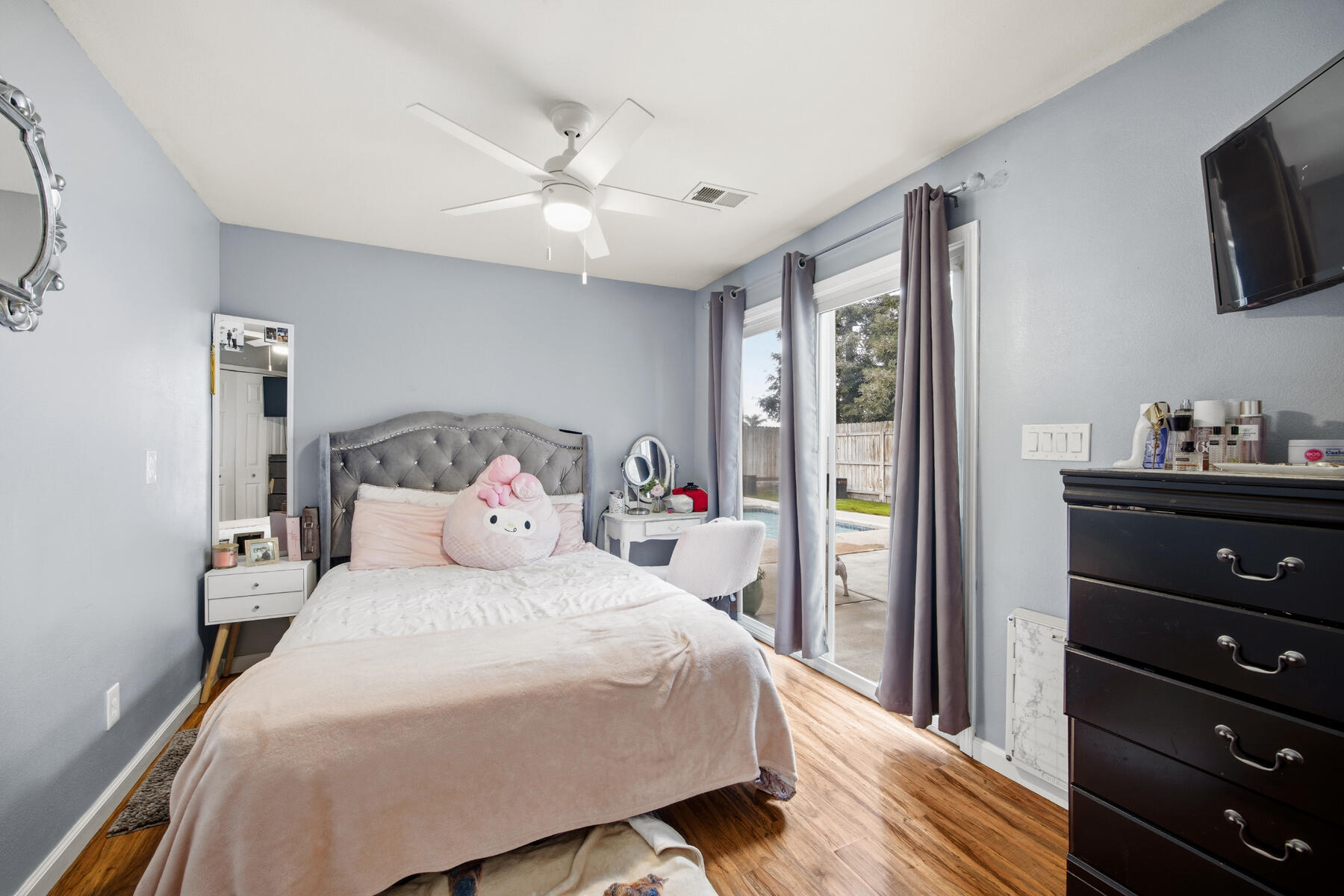 2221 S Akers St, Visalia, CA 93277