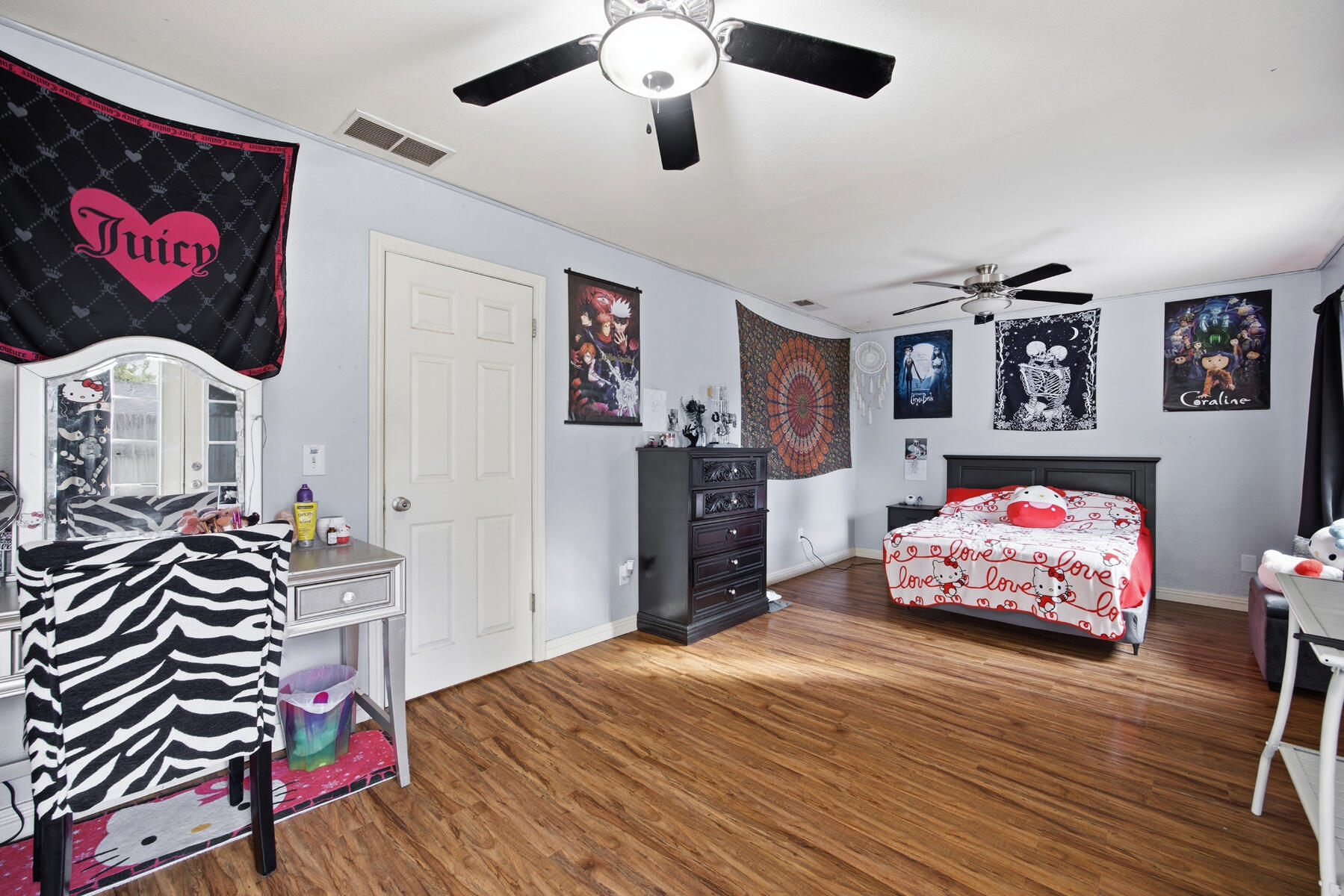 2221 S Akers St, Visalia, CA 93277