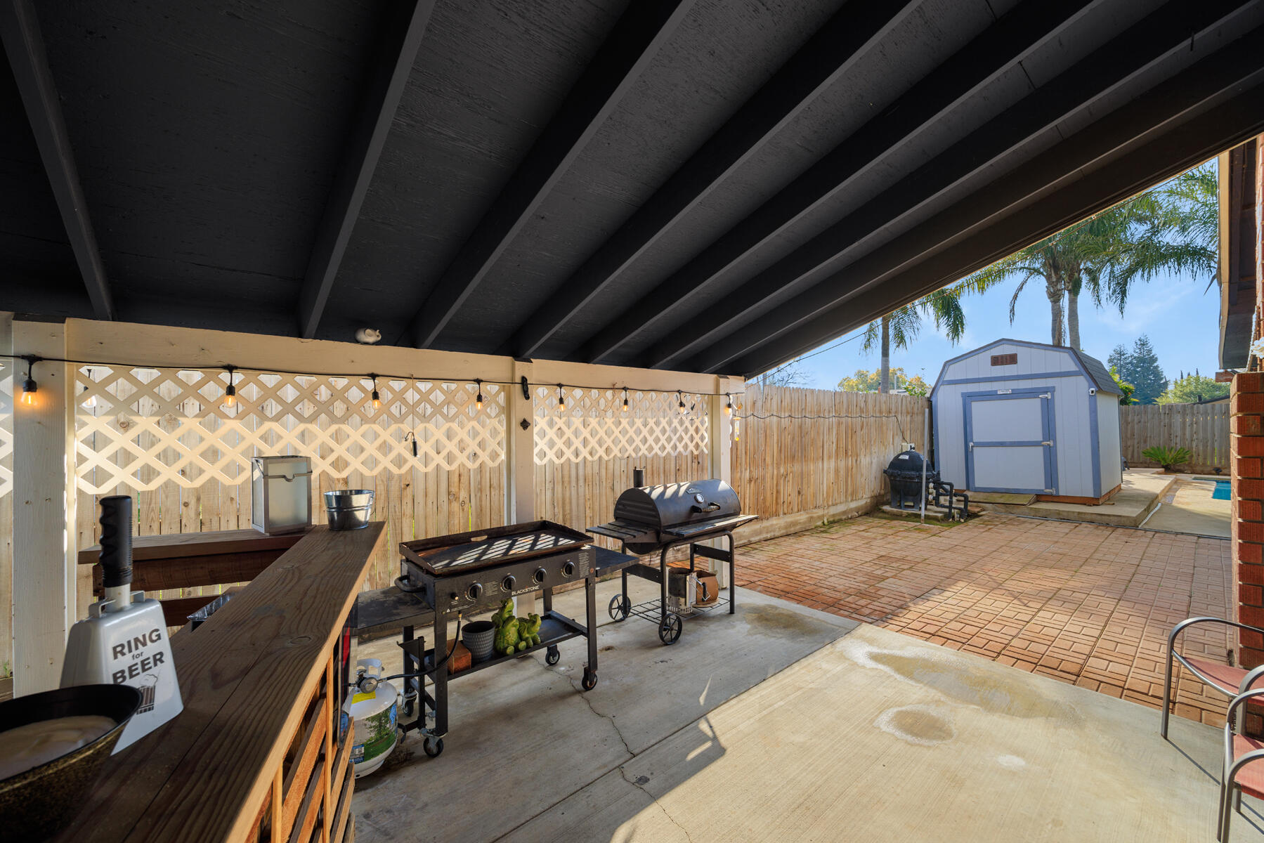 2221 S Akers St, Visalia, CA 93277