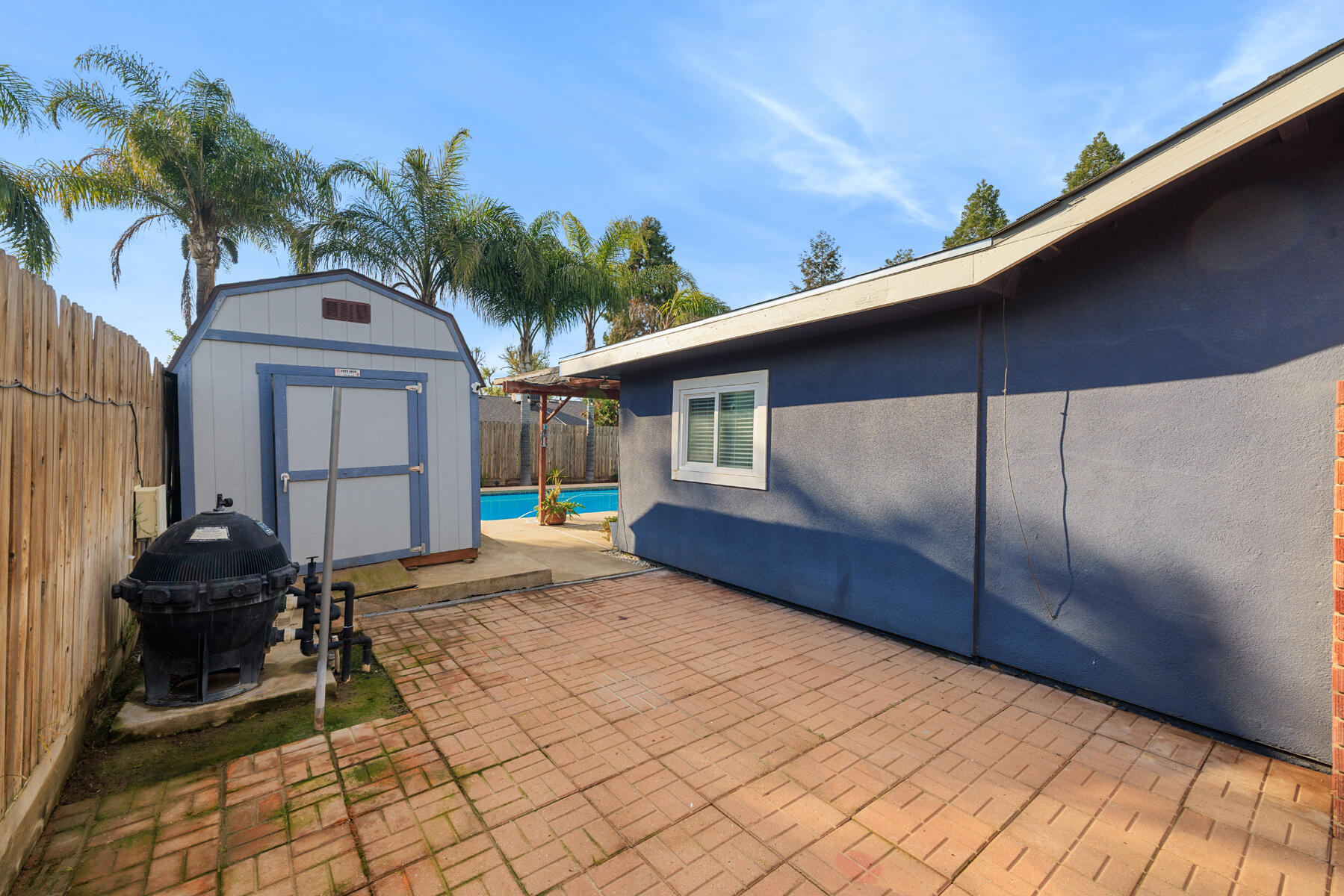 2221 S Akers St, Visalia, CA 93277