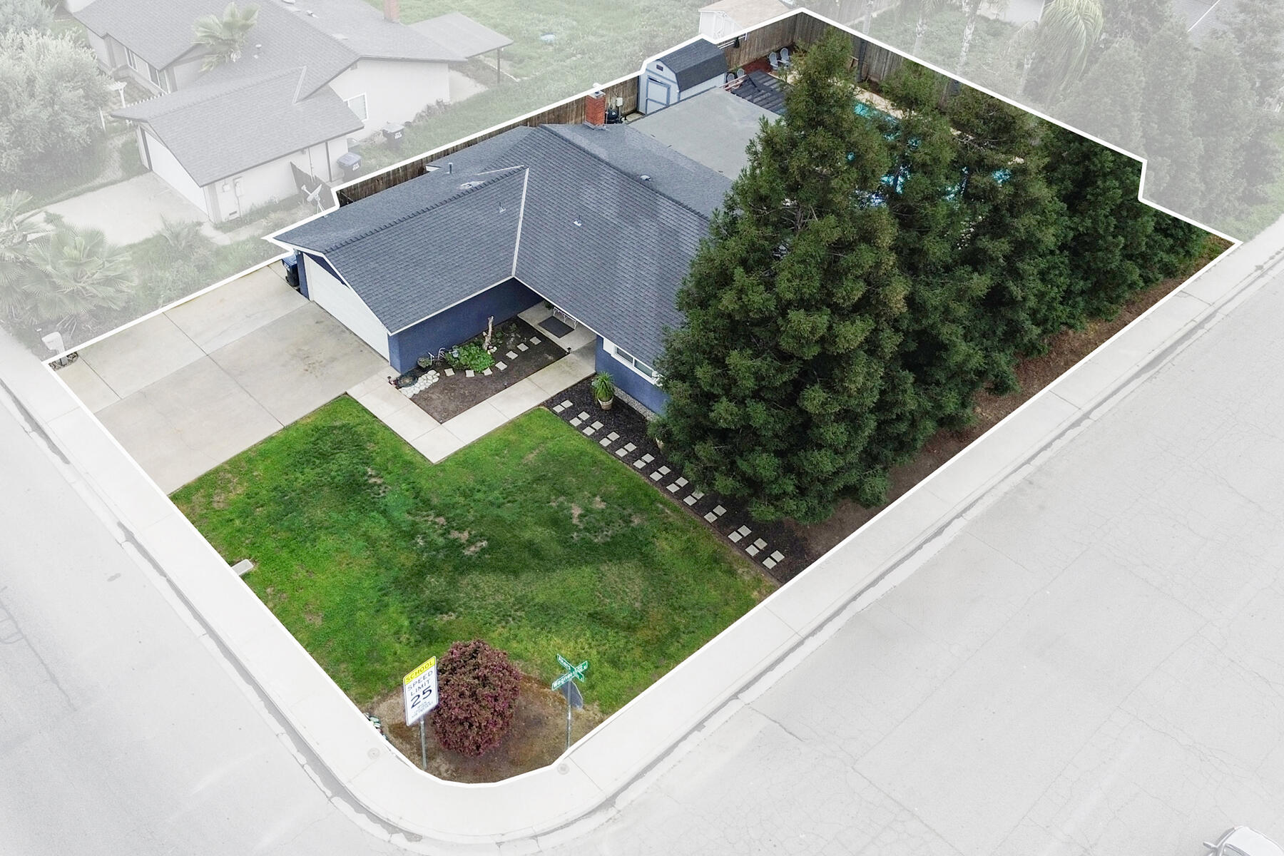 2221 S Akers St, Visalia, CA 93277