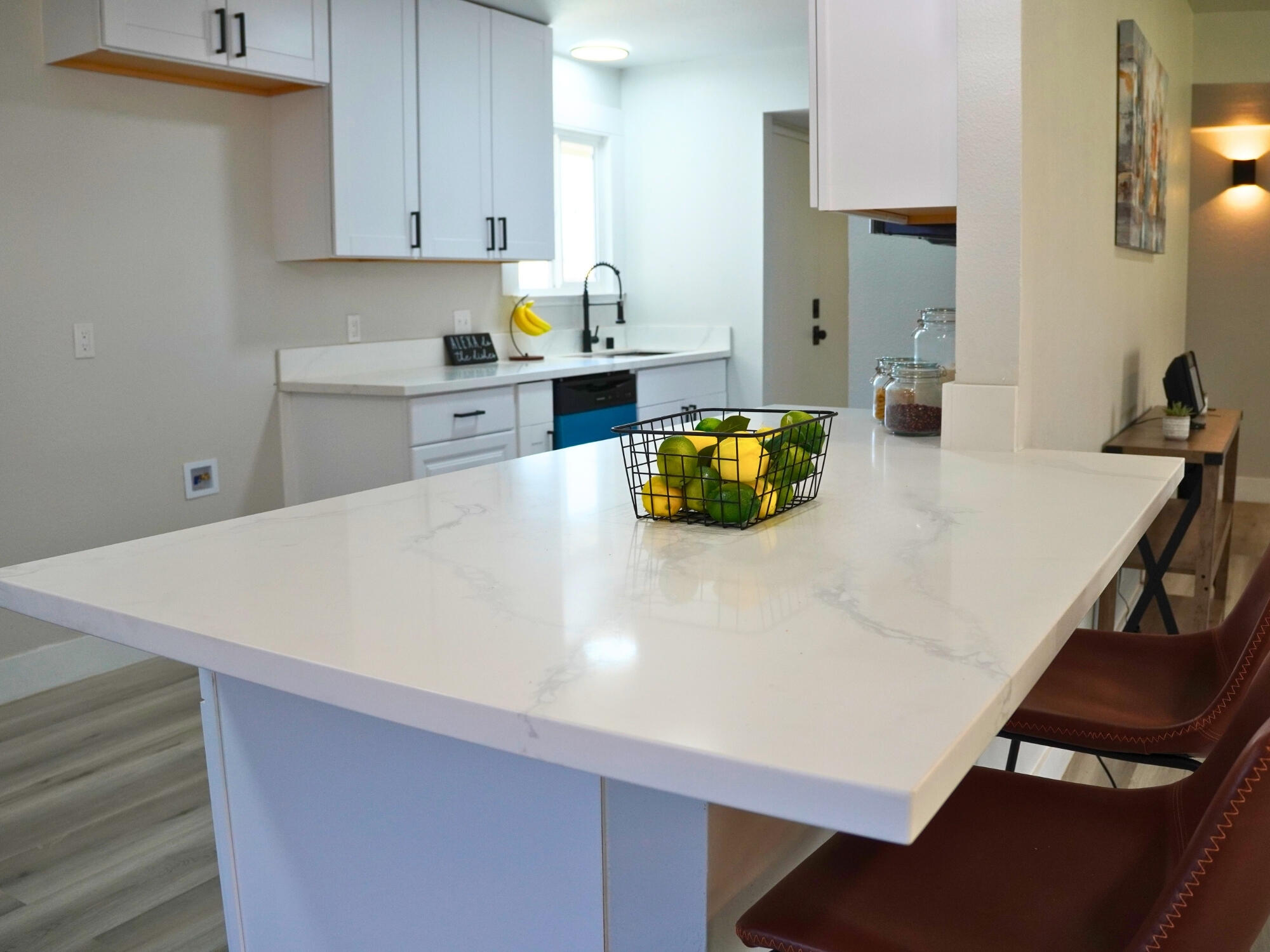 3326 W Fairview Ave, Visalia, CA 93277