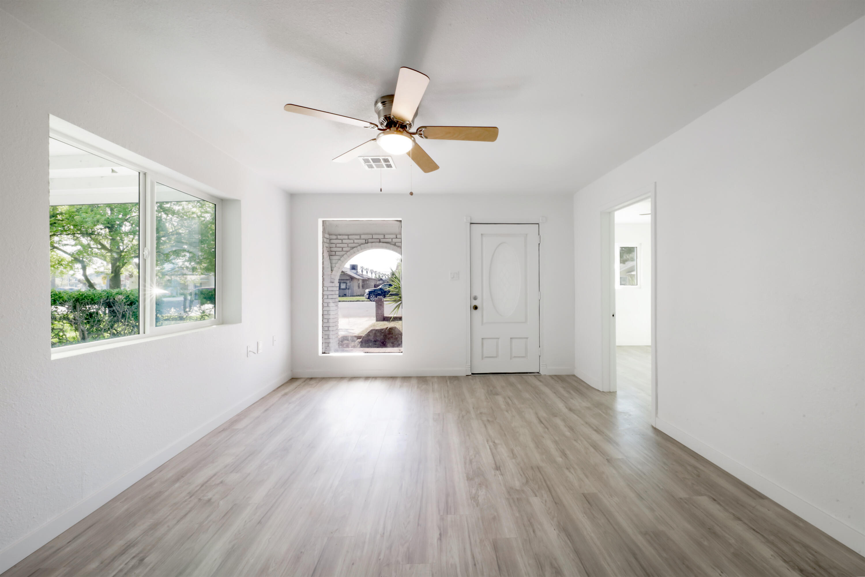 330 Van Ness Ave, Lindsay, CA 93247