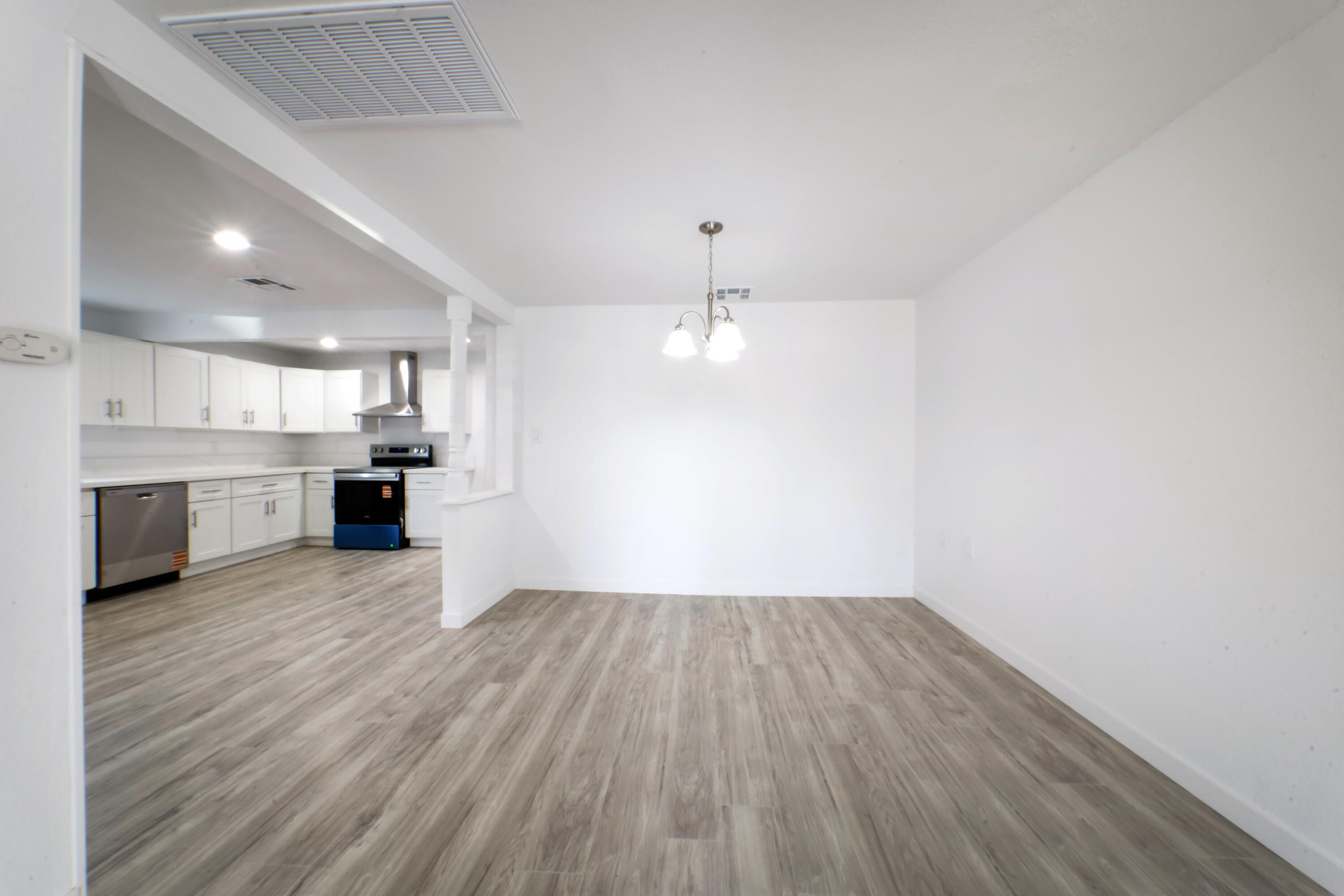 330 Van Ness Ave, Lindsay, CA 93247