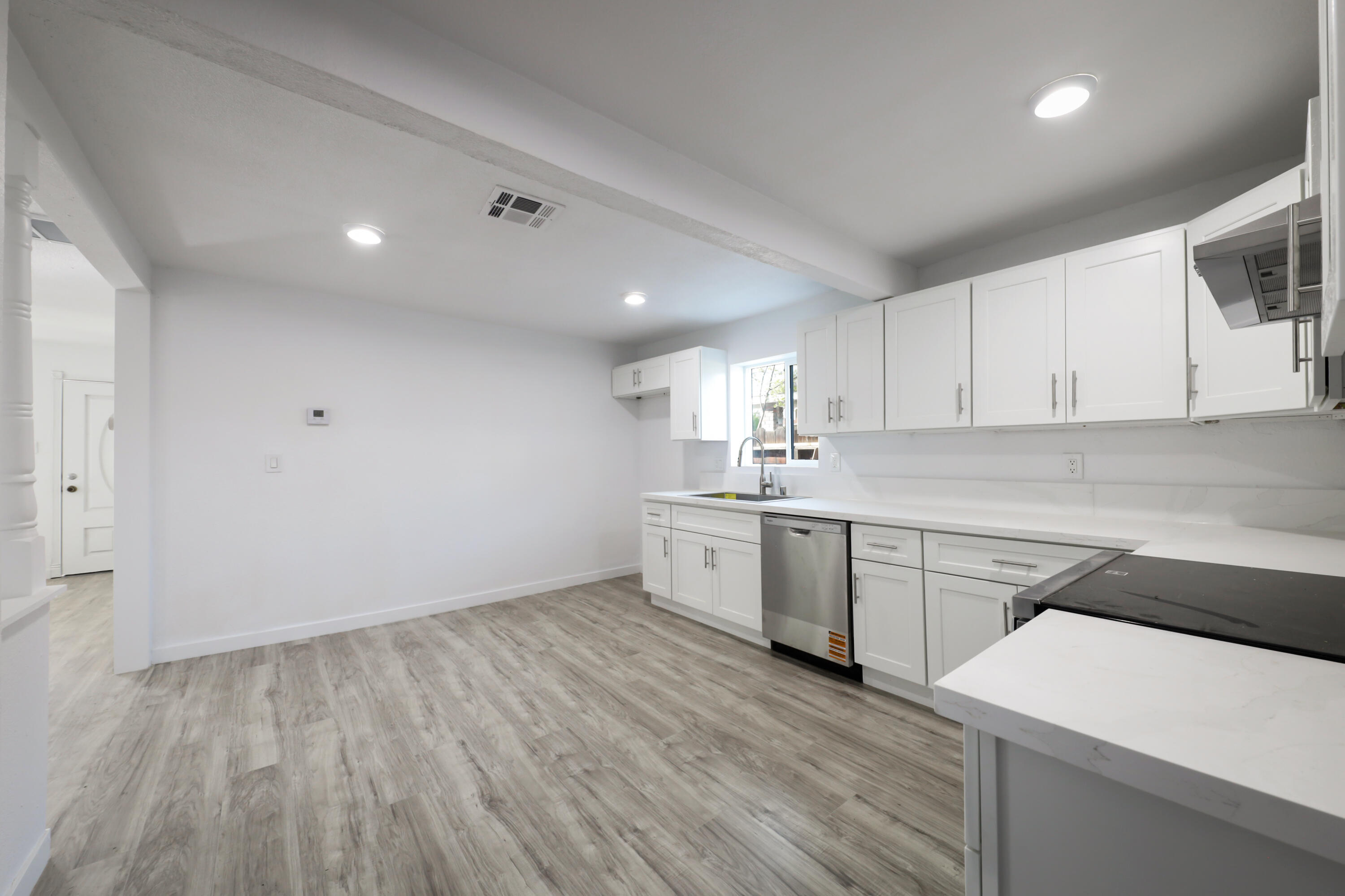 330 Van Ness Ave, Lindsay, CA 93247