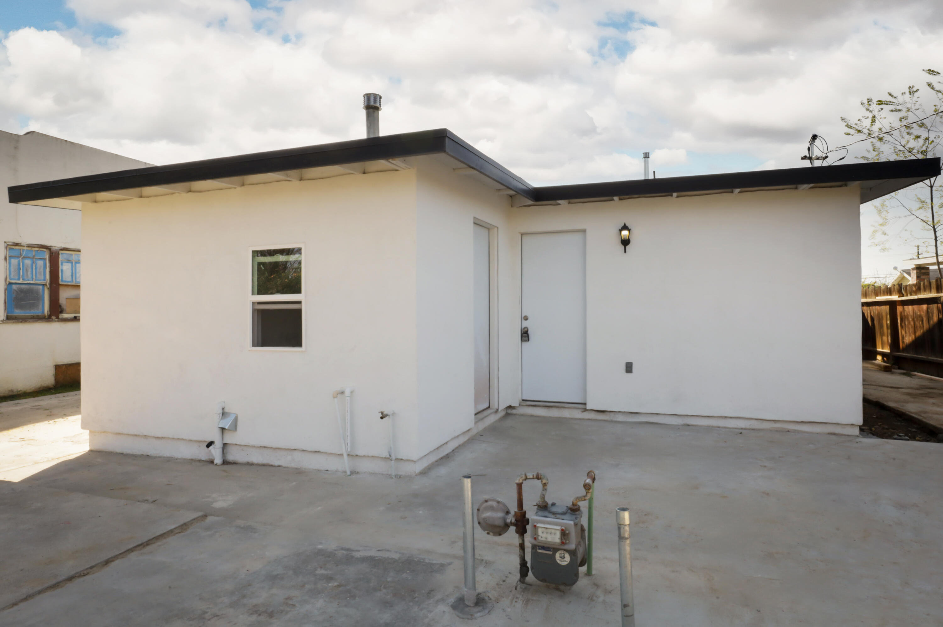 330 Van Ness Ave, Lindsay, CA 93247