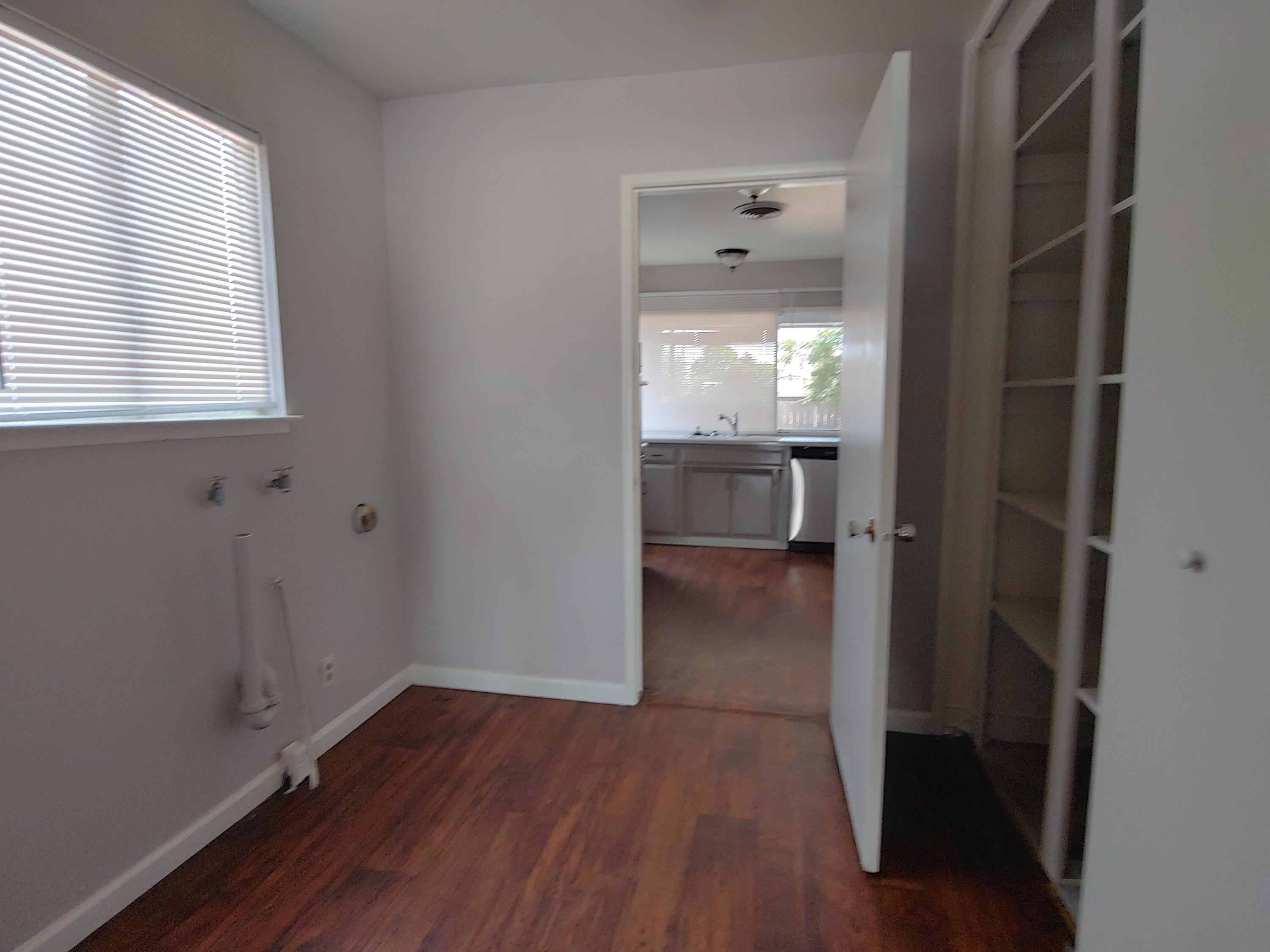 1423 W Wren Ave, Visalia, CA 93291