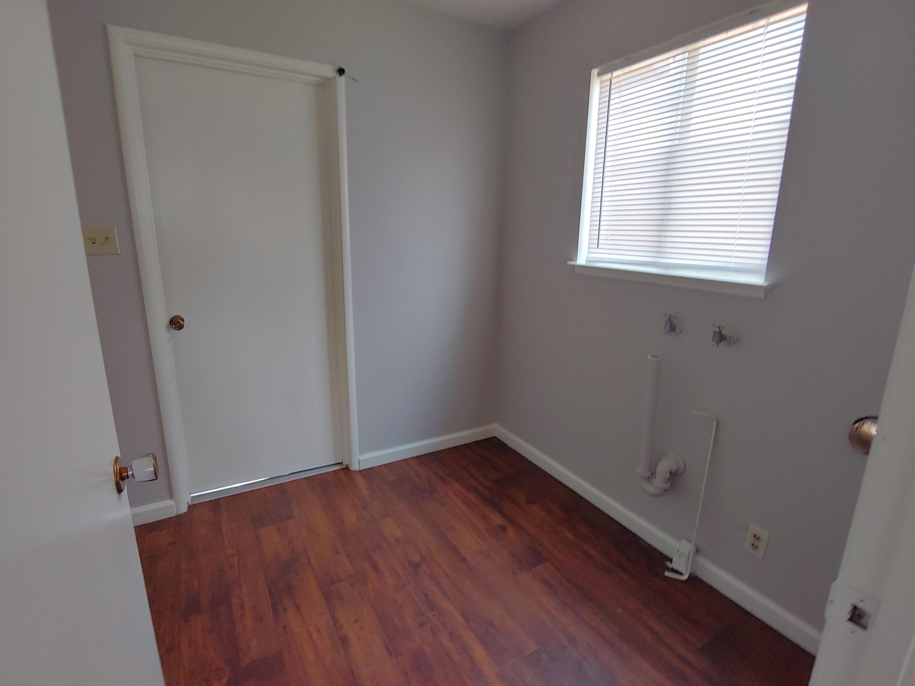 1423 W Wren Ave, Visalia, CA 93291