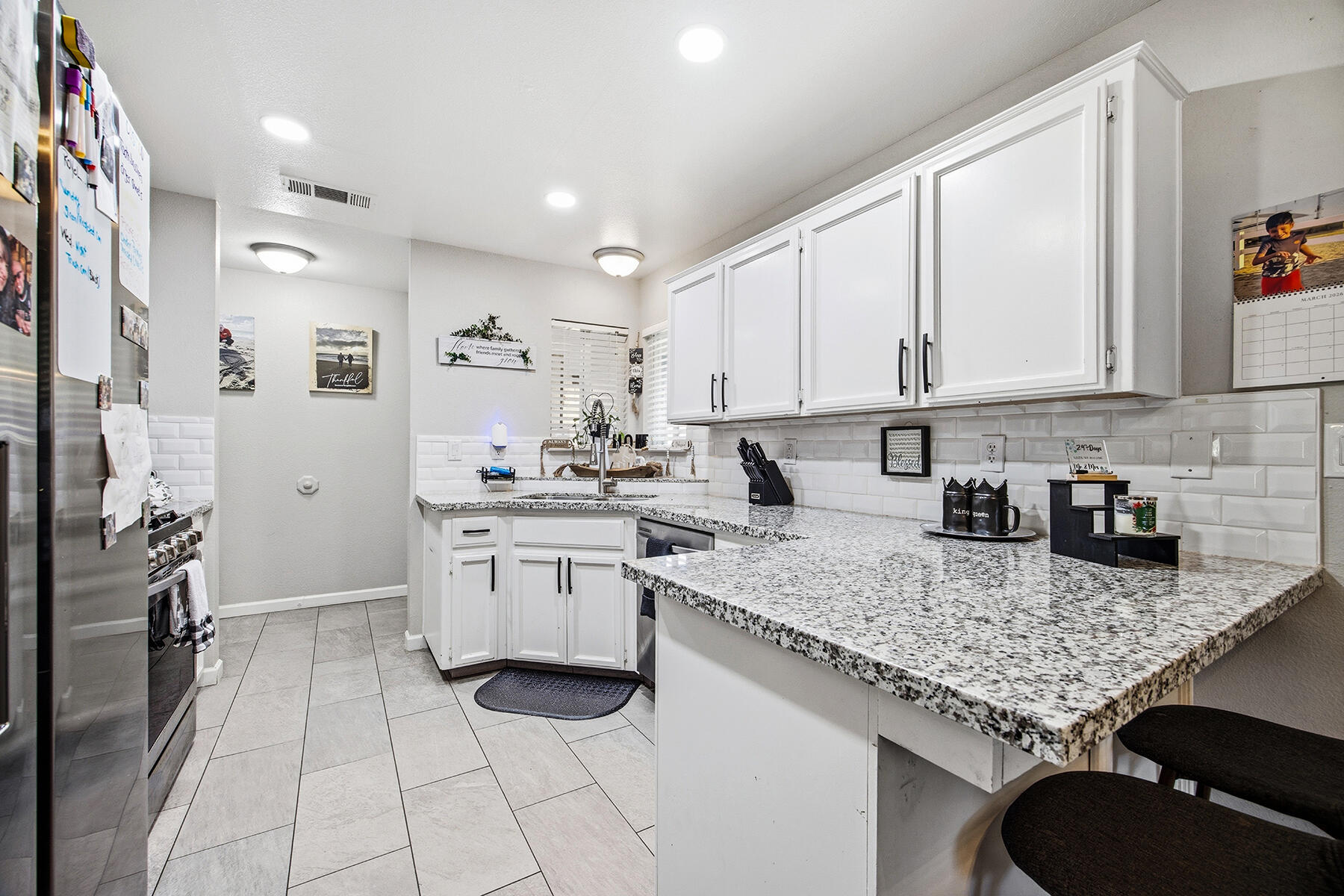 1921 S Irwin St, Tulare, CA 93274