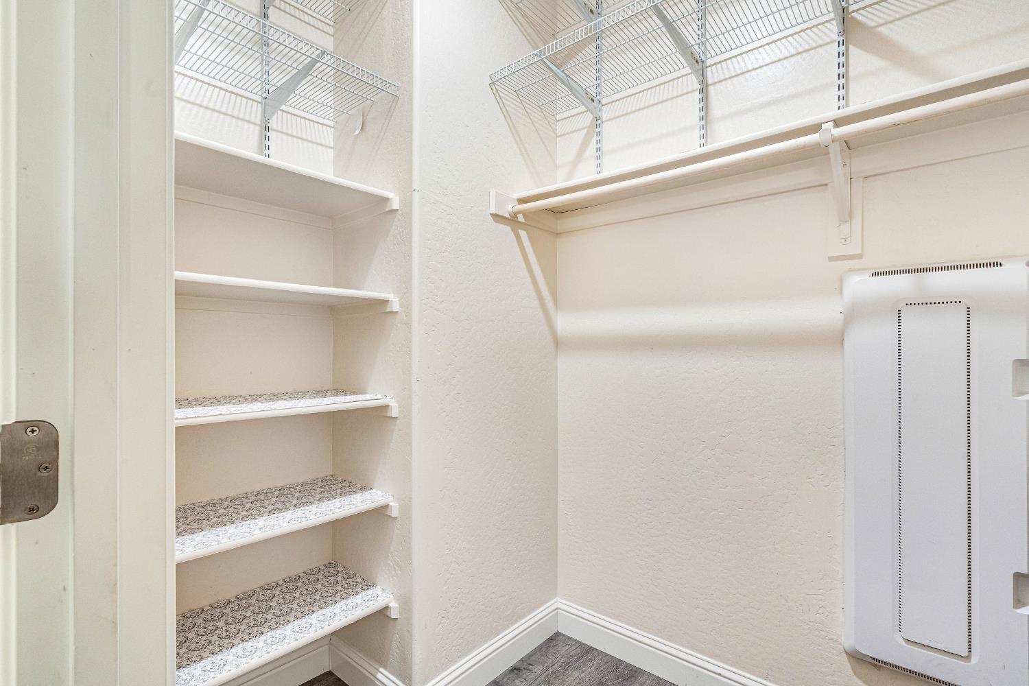 1553 N State St, Fresno, CA 93722