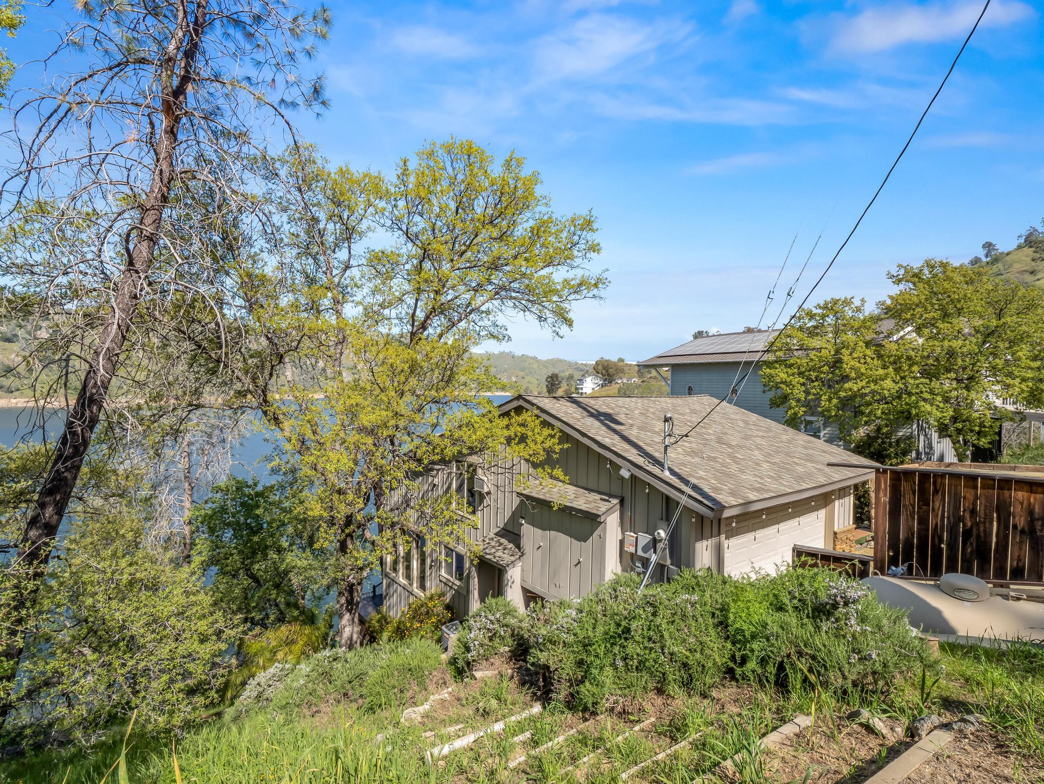 27459 Sky Harbour Rd, Friant, CA 93626