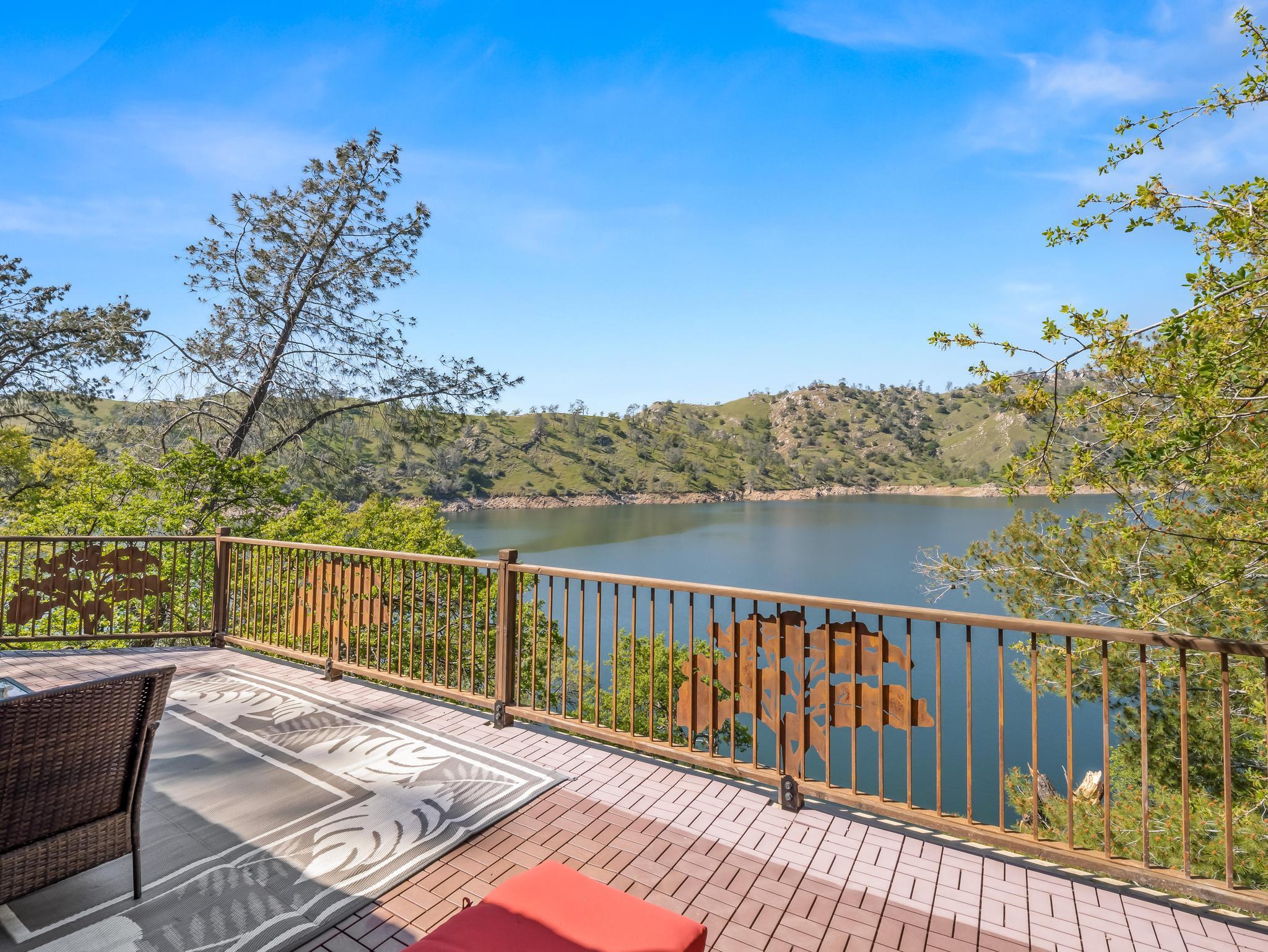 27459 Sky Harbour Rd, Friant, CA 93626