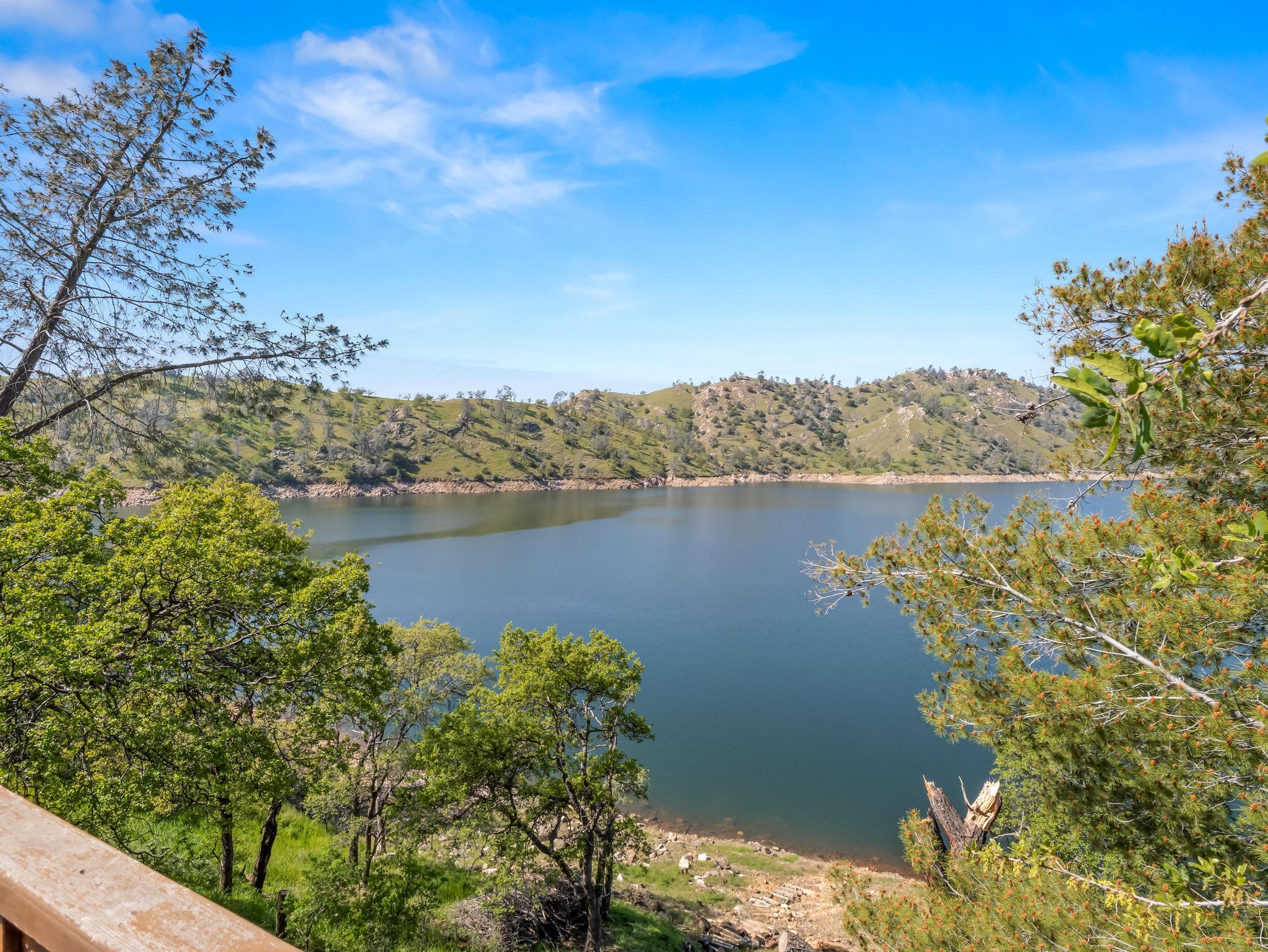 27459 Sky Harbour Rd, Friant, CA 93626