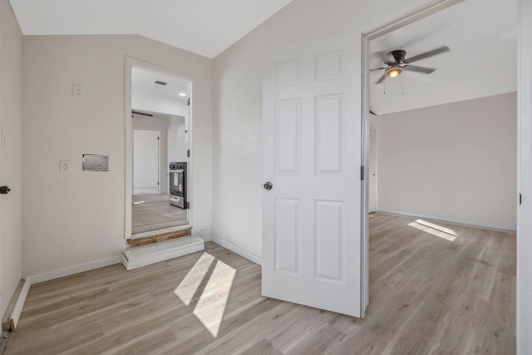 316 E Mariposa St, Avenal, CA 93204