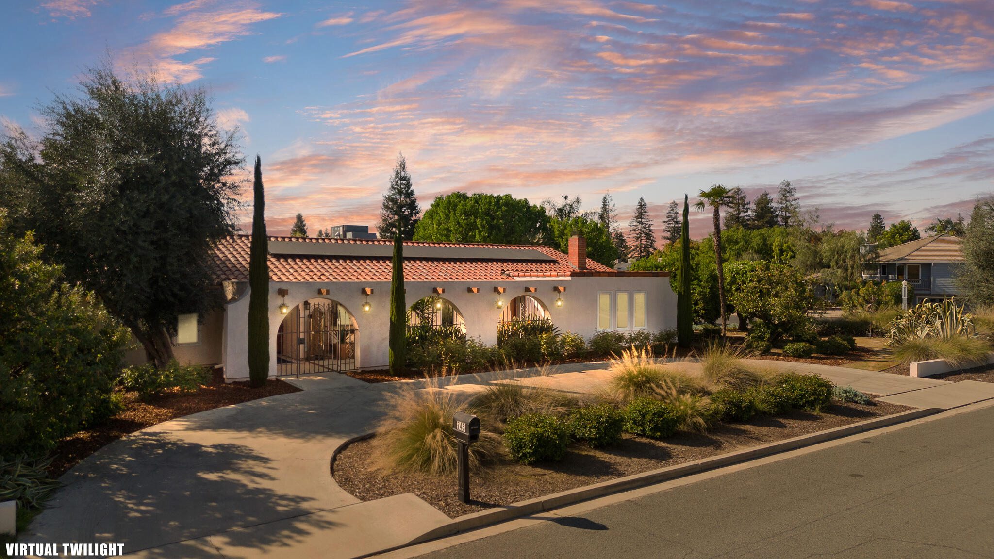 745 N Fulgham Ct, Visalia, CA 93291