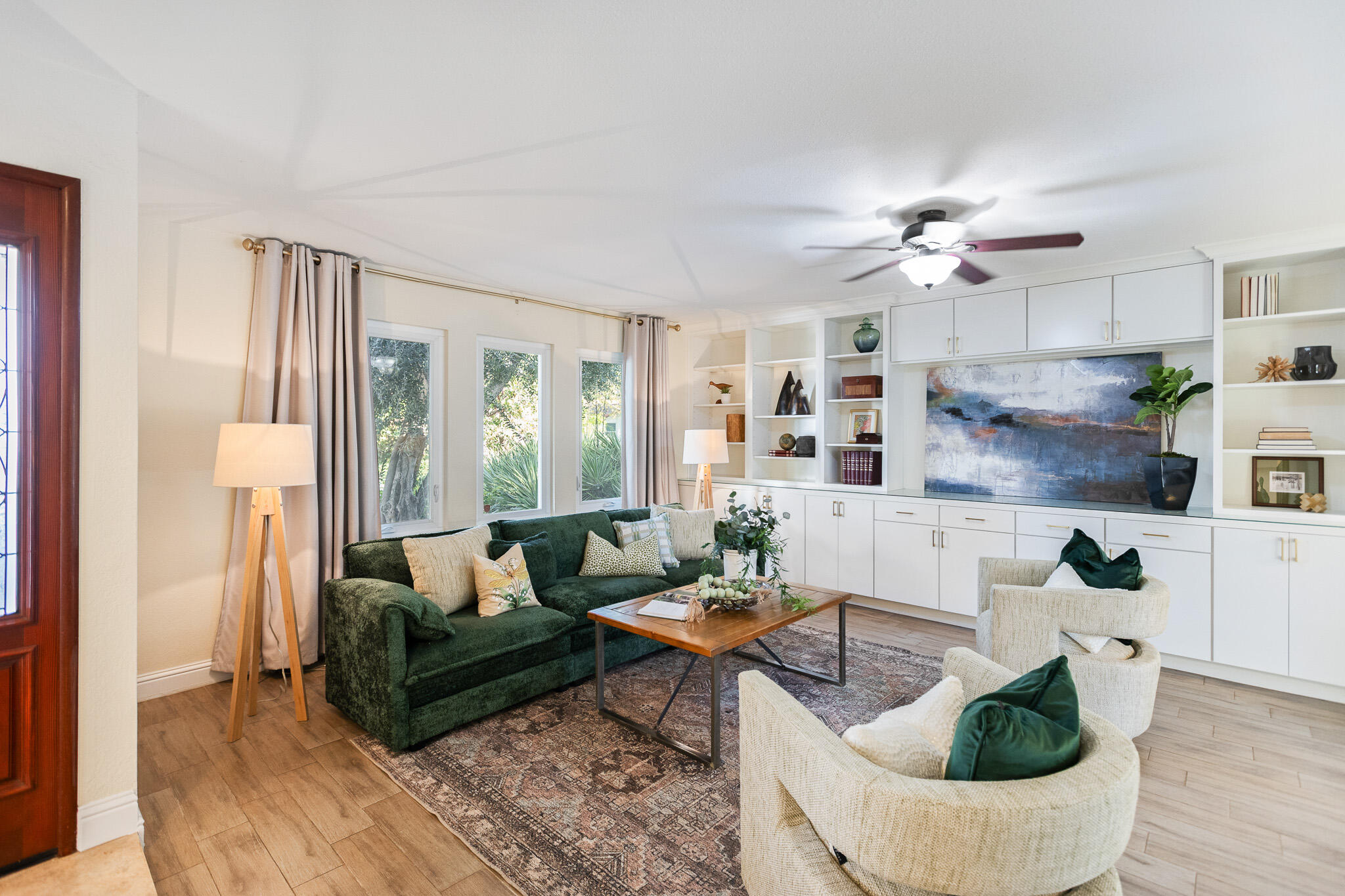 745 N Fulgham Ct, Visalia, CA 93291