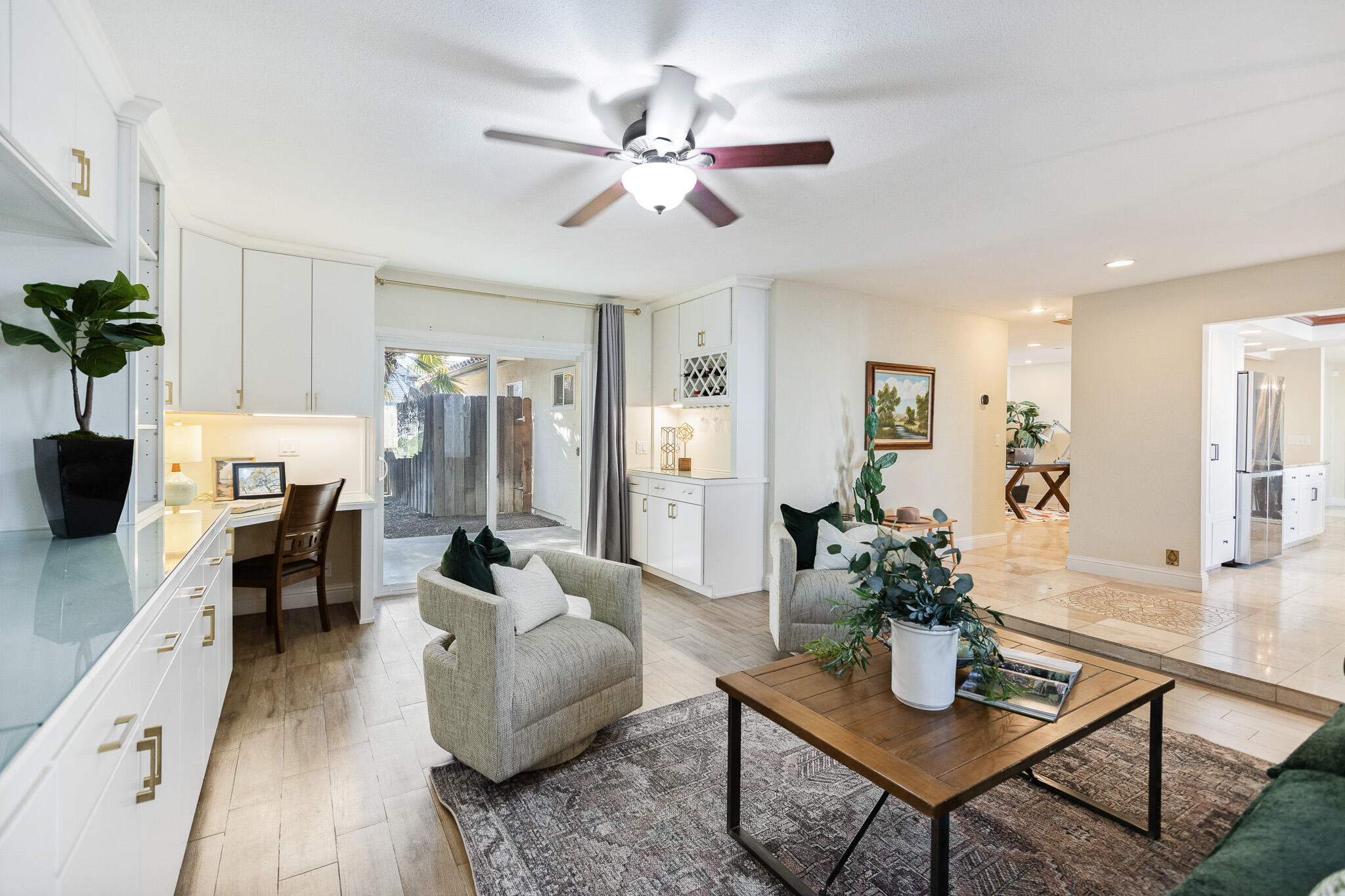 745 N Fulgham Ct, Visalia, CA 93291