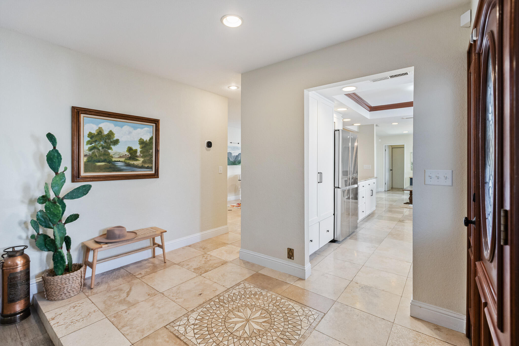 745 N Fulgham Ct, Visalia, CA 93291