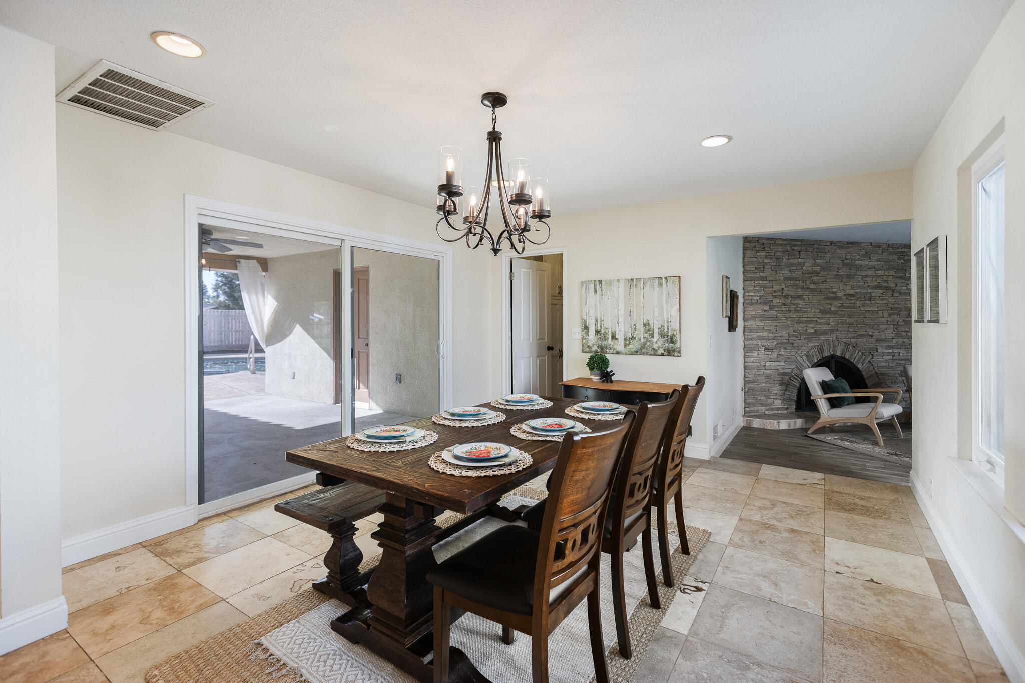 745 N Fulgham Ct, Visalia, CA 93291