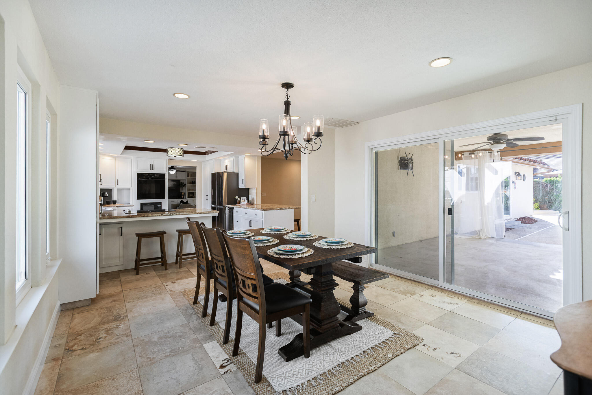 745 N Fulgham Ct, Visalia, CA 93291