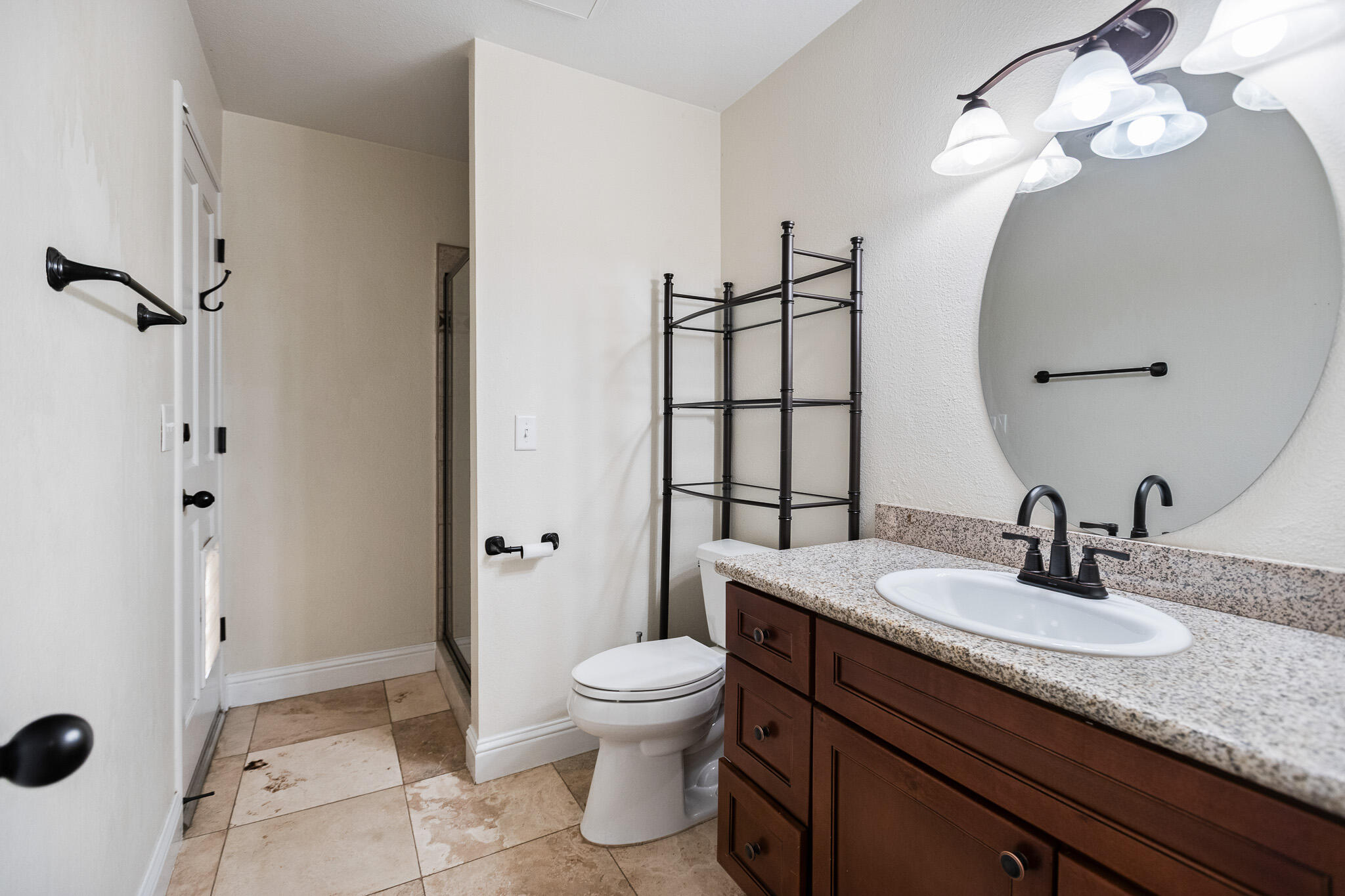 745 N Fulgham Ct, Visalia, CA 93291