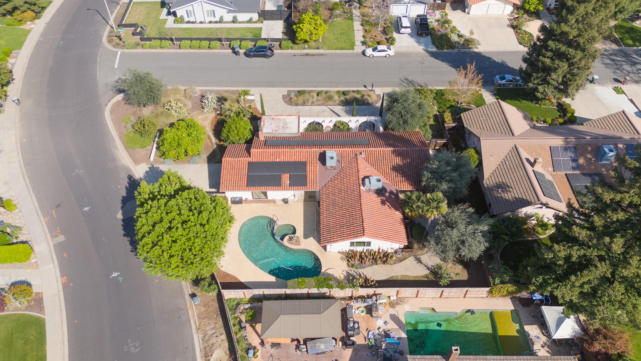 745 N Fulgham Ct, Visalia, CA 93291