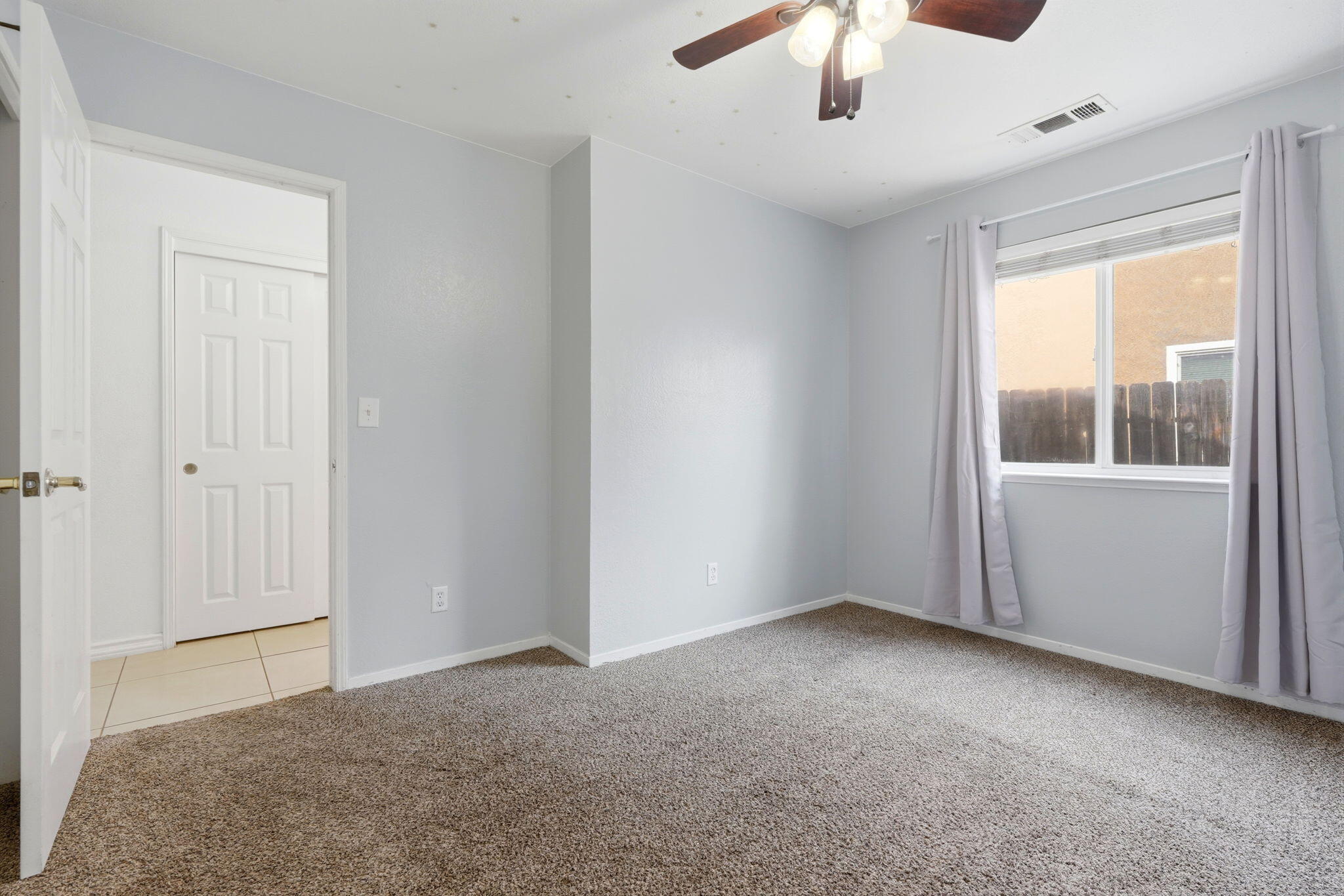 1928 W W Merritt Ave, Tulare, CA 93274