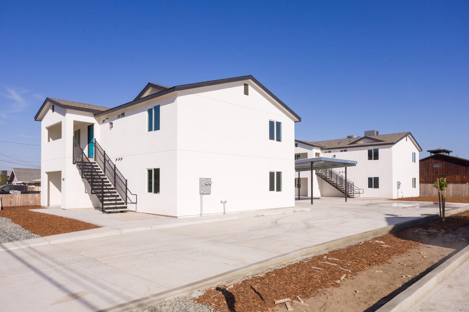 128 E Vandalia Ave, Porterville, CA 93257