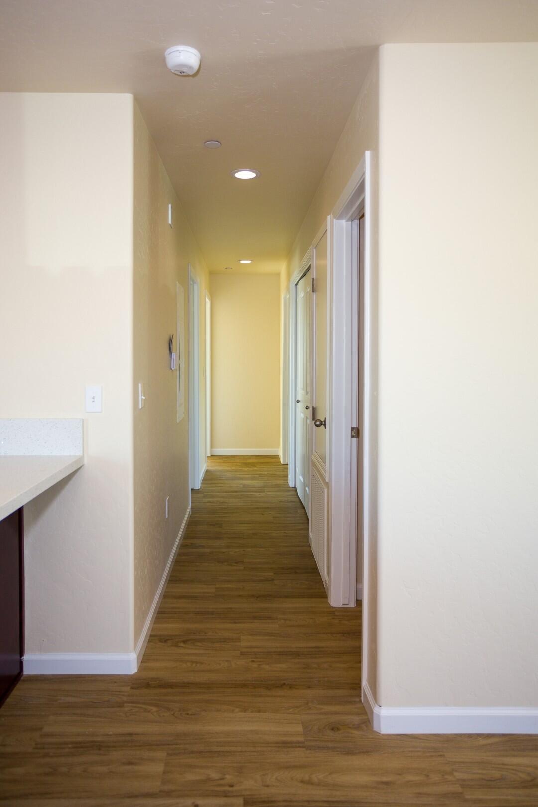 128 E Vandalia Ave, Porterville, CA 93257