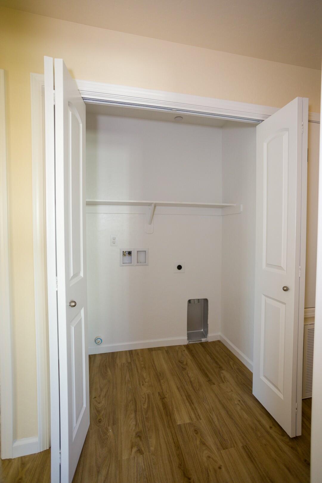 128 E Vandalia Ave, Porterville, CA 93257