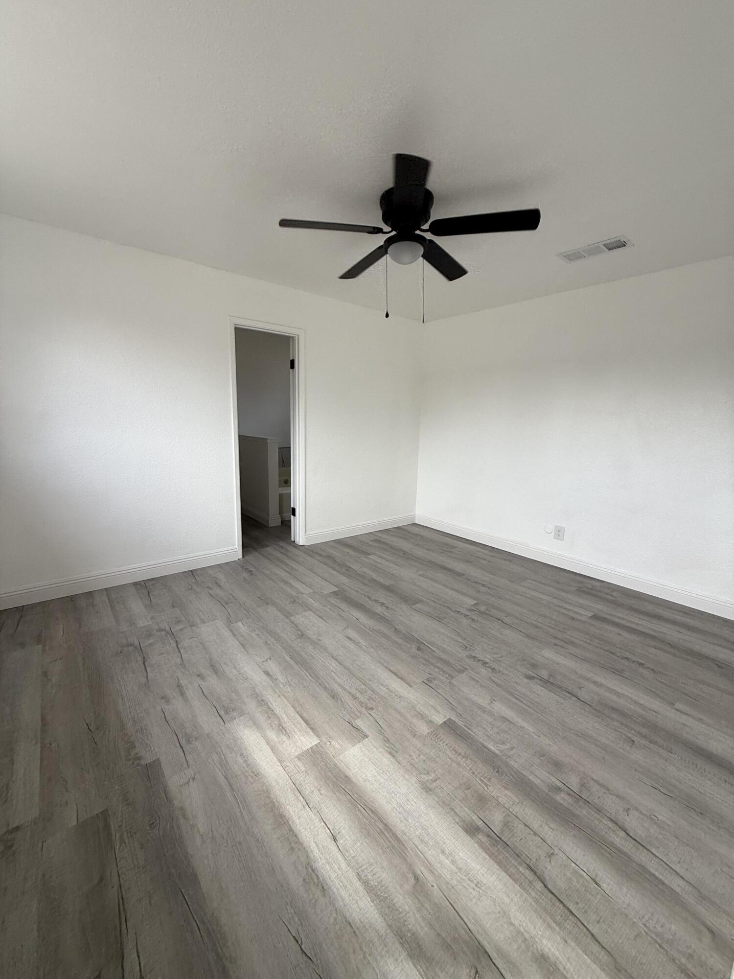 389 S Cornell St, Porterville, CA 93257