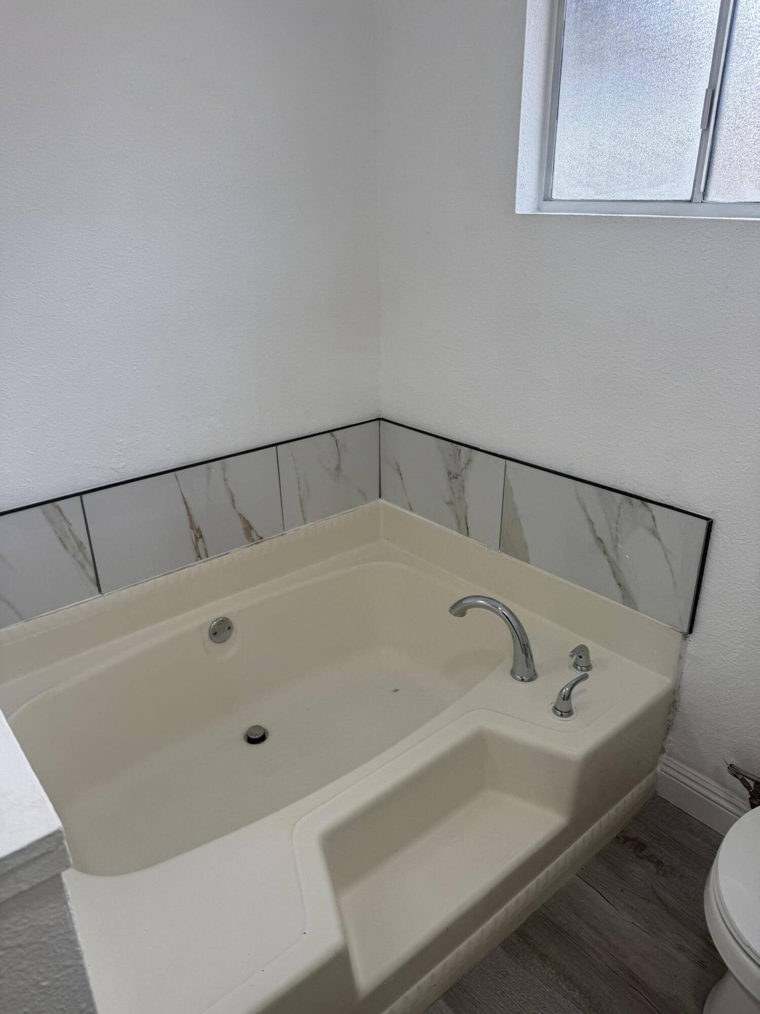 389 S Cornell St, Porterville, CA 93257