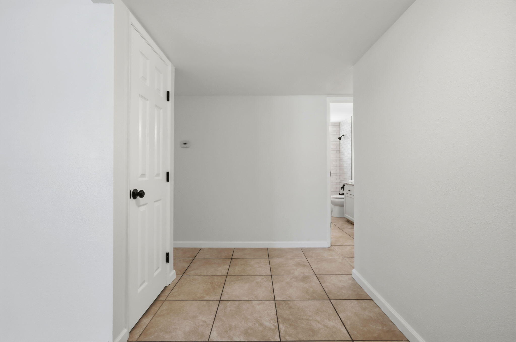 735 W Cambridge Ave, Visalia, CA 93277