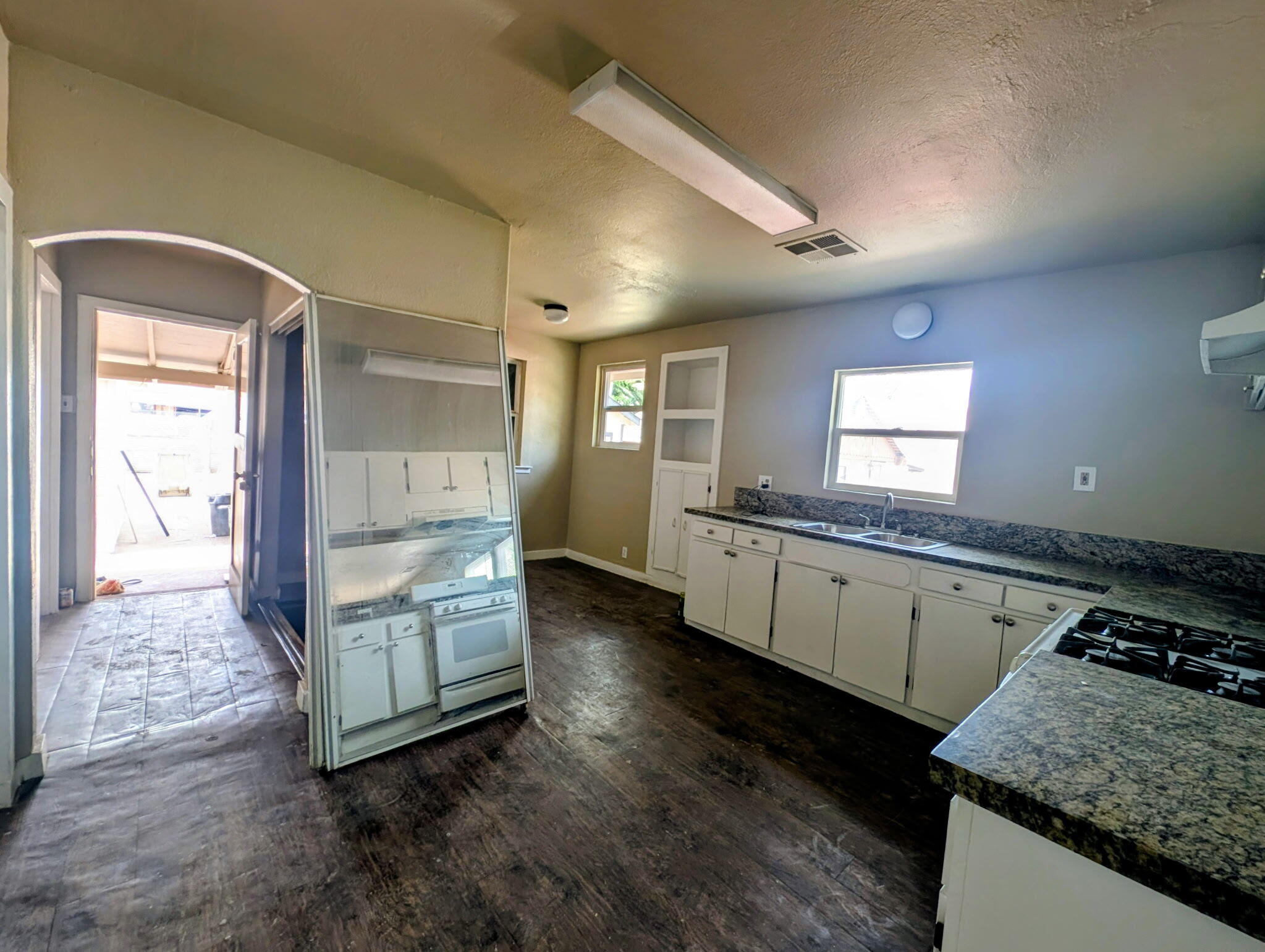 2549 Del Paso Blvd, Sacramento, CA 95815