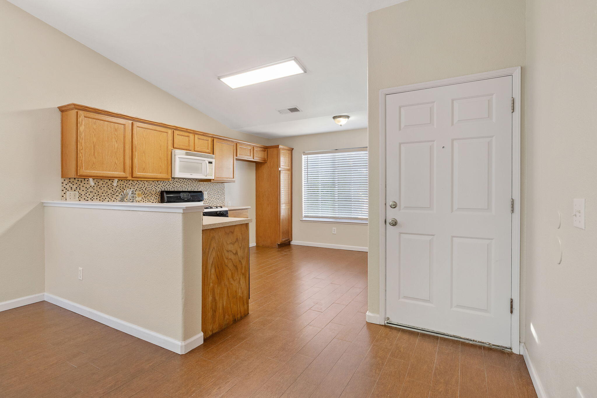 4231 E Paradise Ave, Visalia, CA 93292