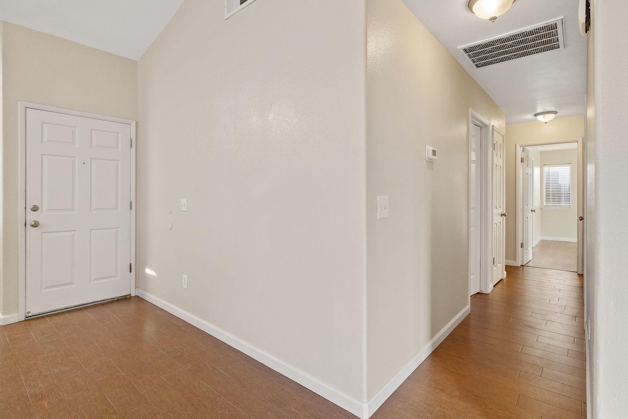 4231 E Paradise Ave, Visalia, CA 93292