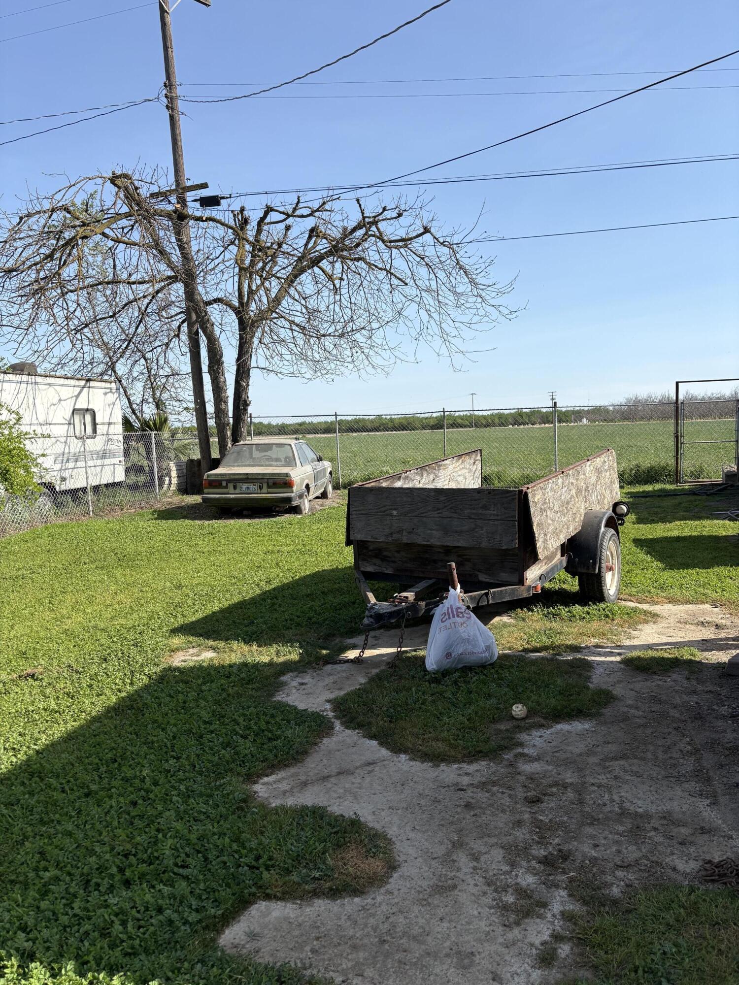 525 W Prine Dr, Tulare, CA 93274