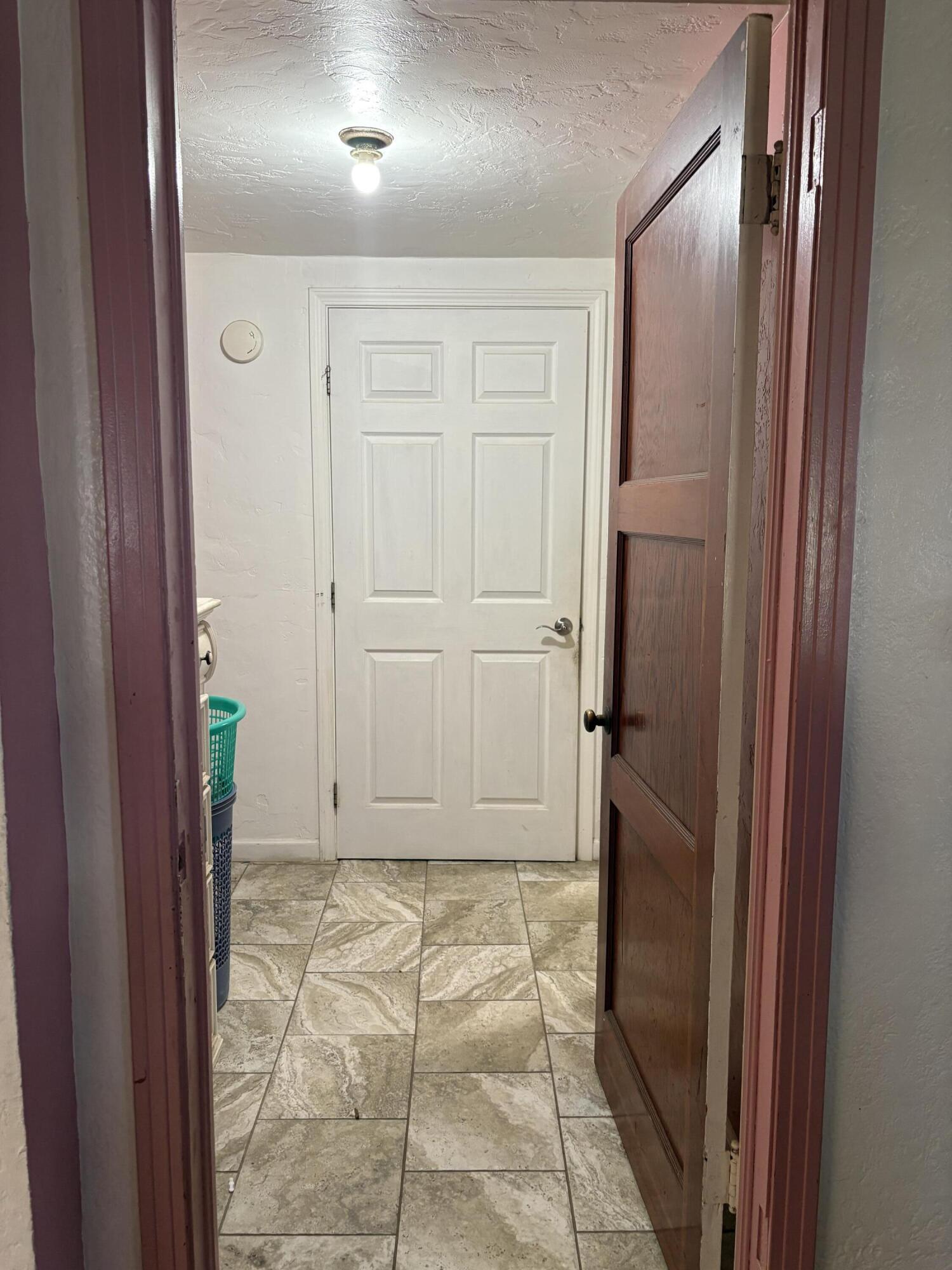 525 W Prine Dr, Tulare, CA 93274