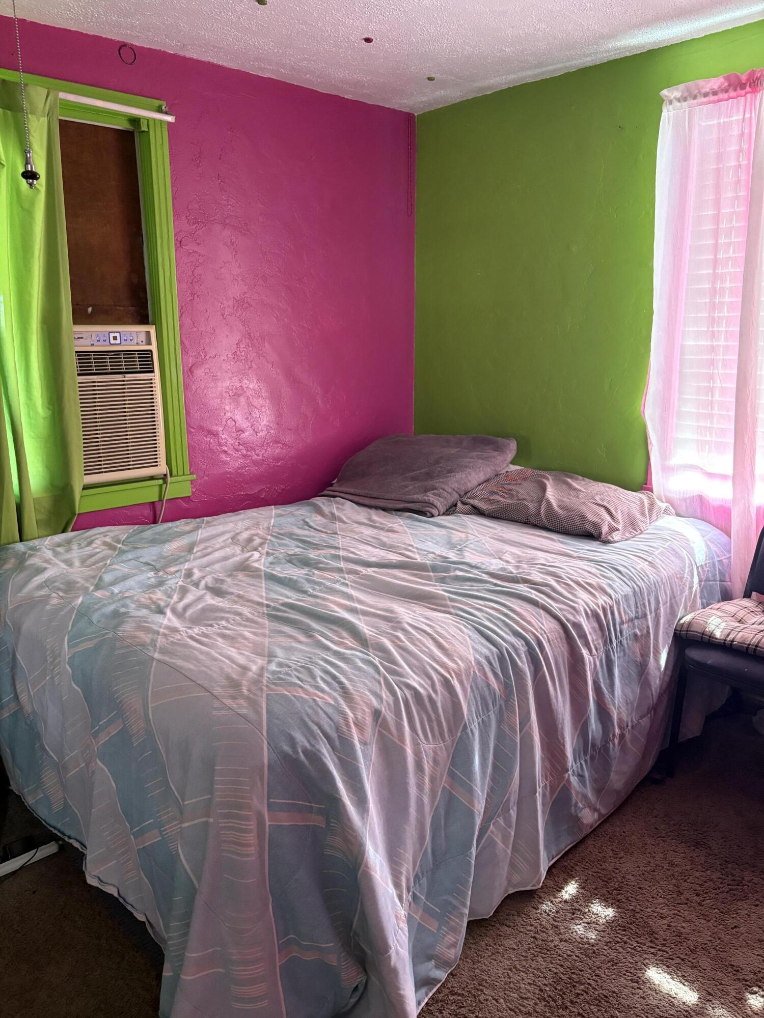 525 W Prine Dr, Tulare, CA 93274