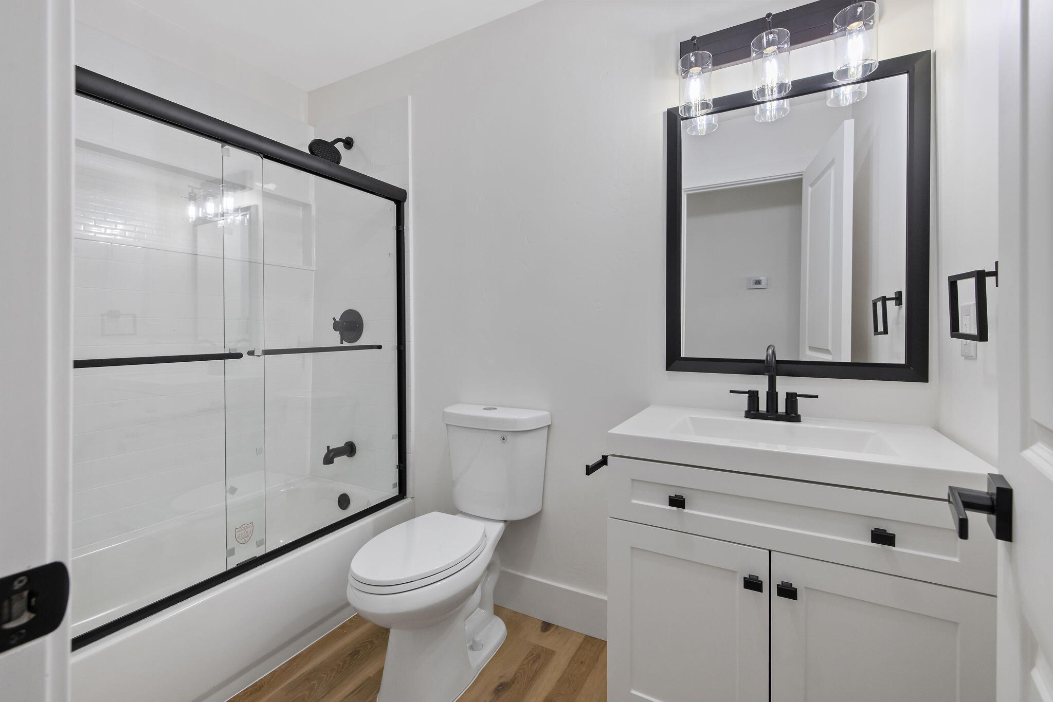 1631 S Michael Ct, Visalia, CA 93292