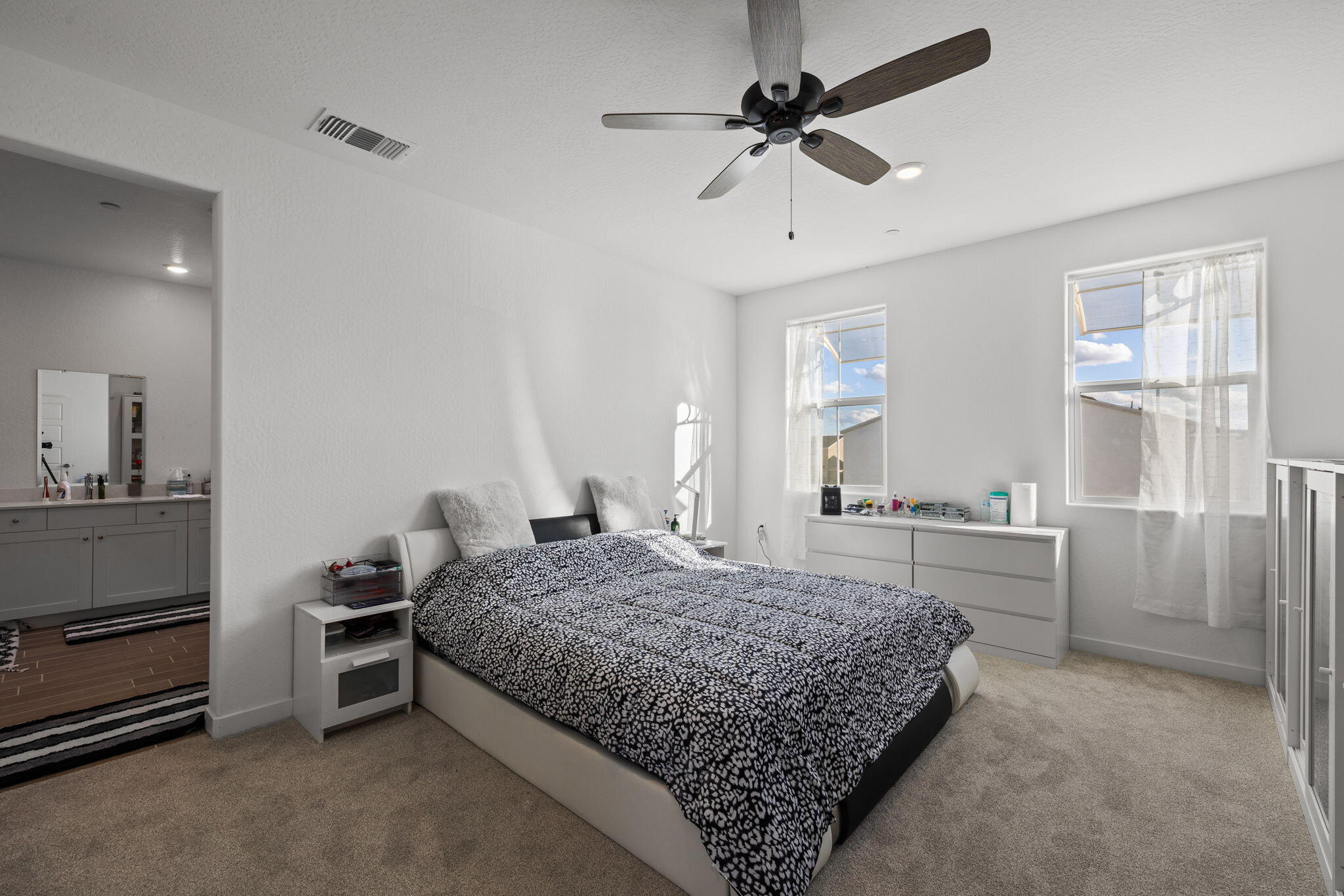 8916 Savona Ln, Shafter, CA 93314