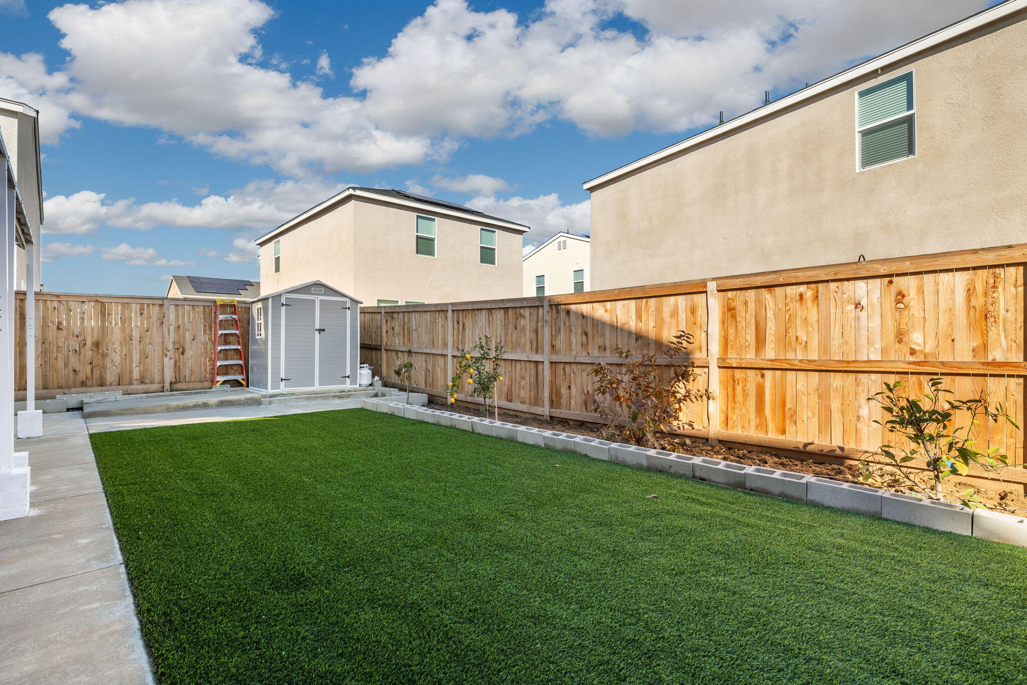 8916 Savona Ln, Shafter, CA 93314