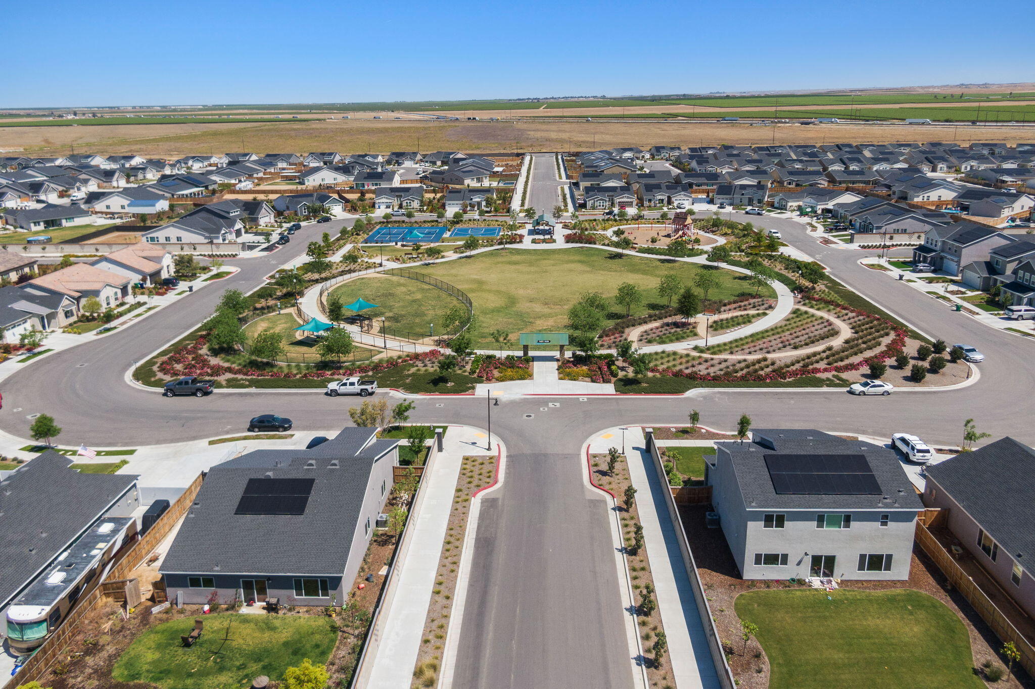 8916 Savona Ln, Shafter, CA 93314