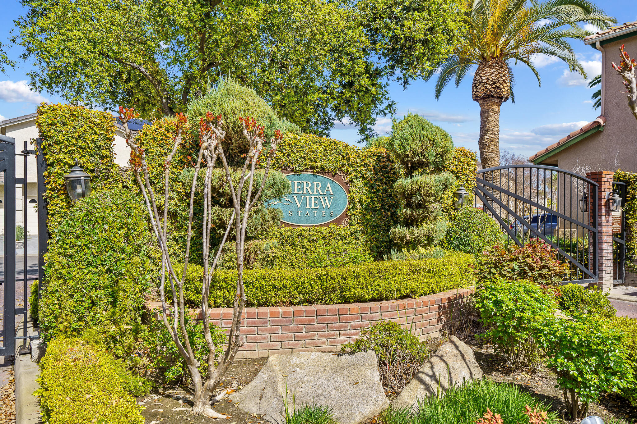 2669 E Sean Ave, Fresno, CA 93720